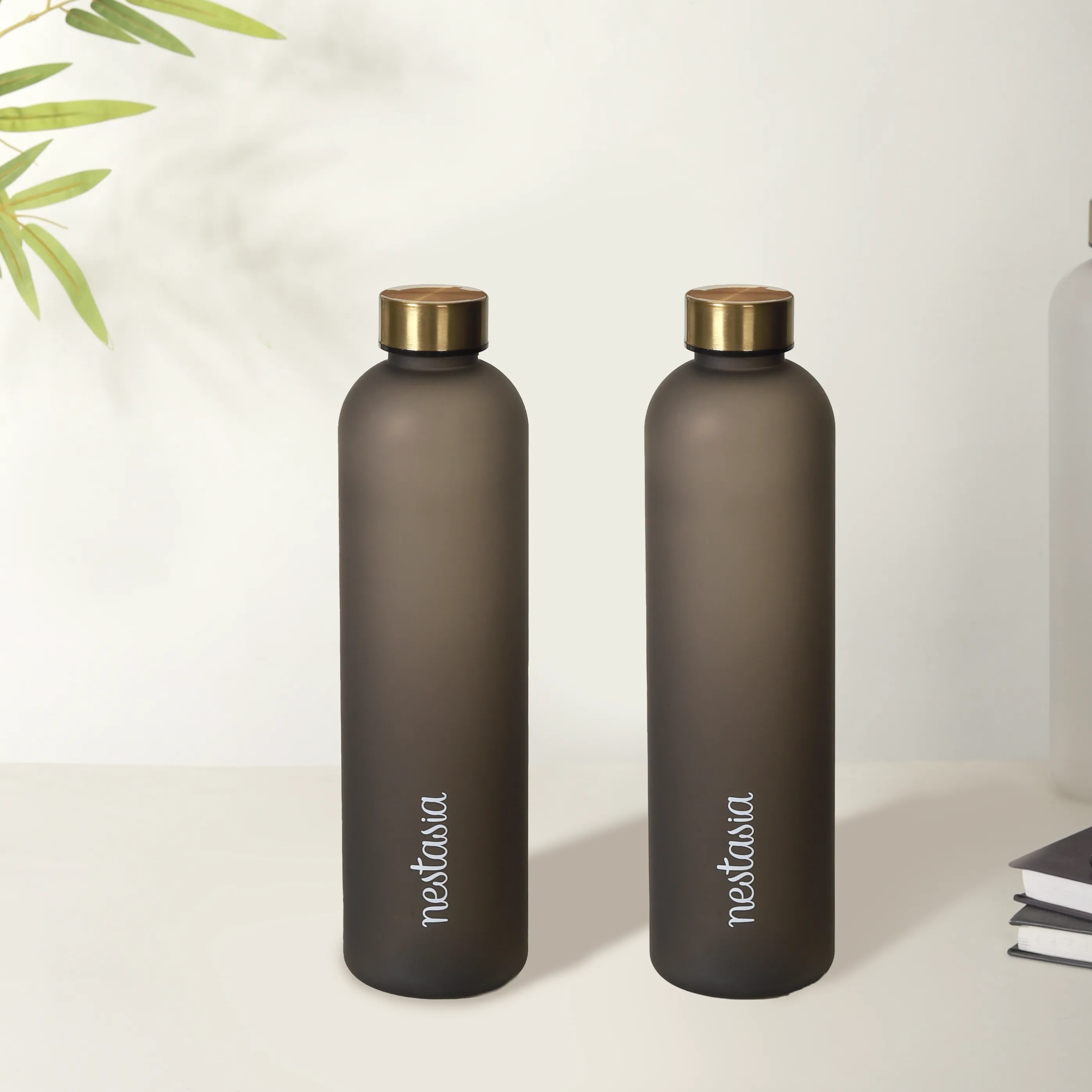 Sleek Chic Water Bottle Black 1L Set Of 2 - Image 8