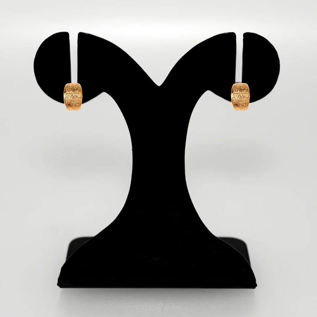 Sleek Textured Gold Hoop Earrings - Image 7