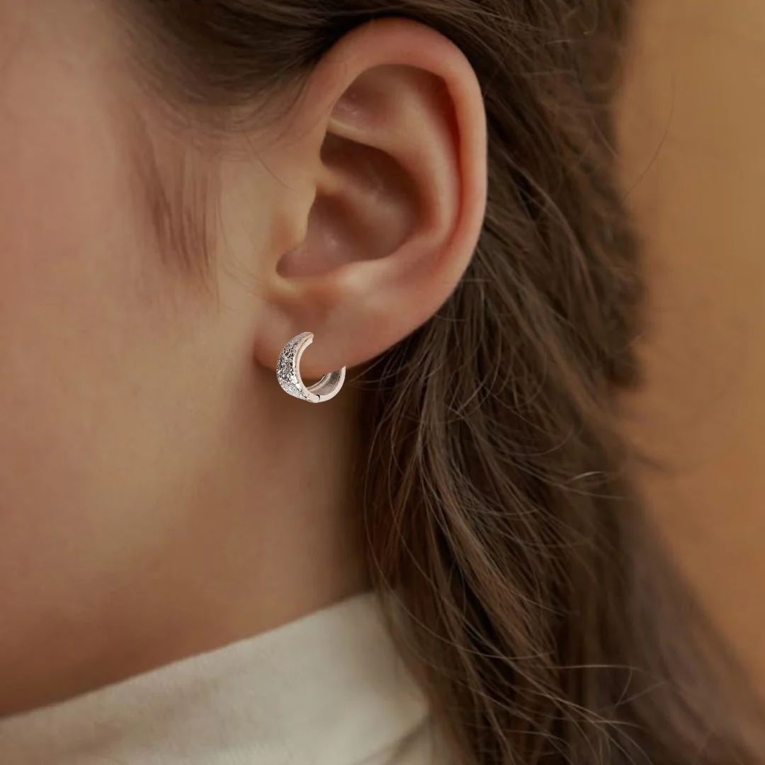 Sleek Textured Silver Hoop Earrings - Image 6
