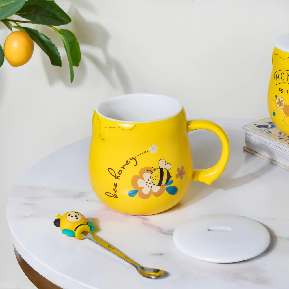 Sleepy Honey Bee Coffee Mug Yellow 350 ml - Image 3