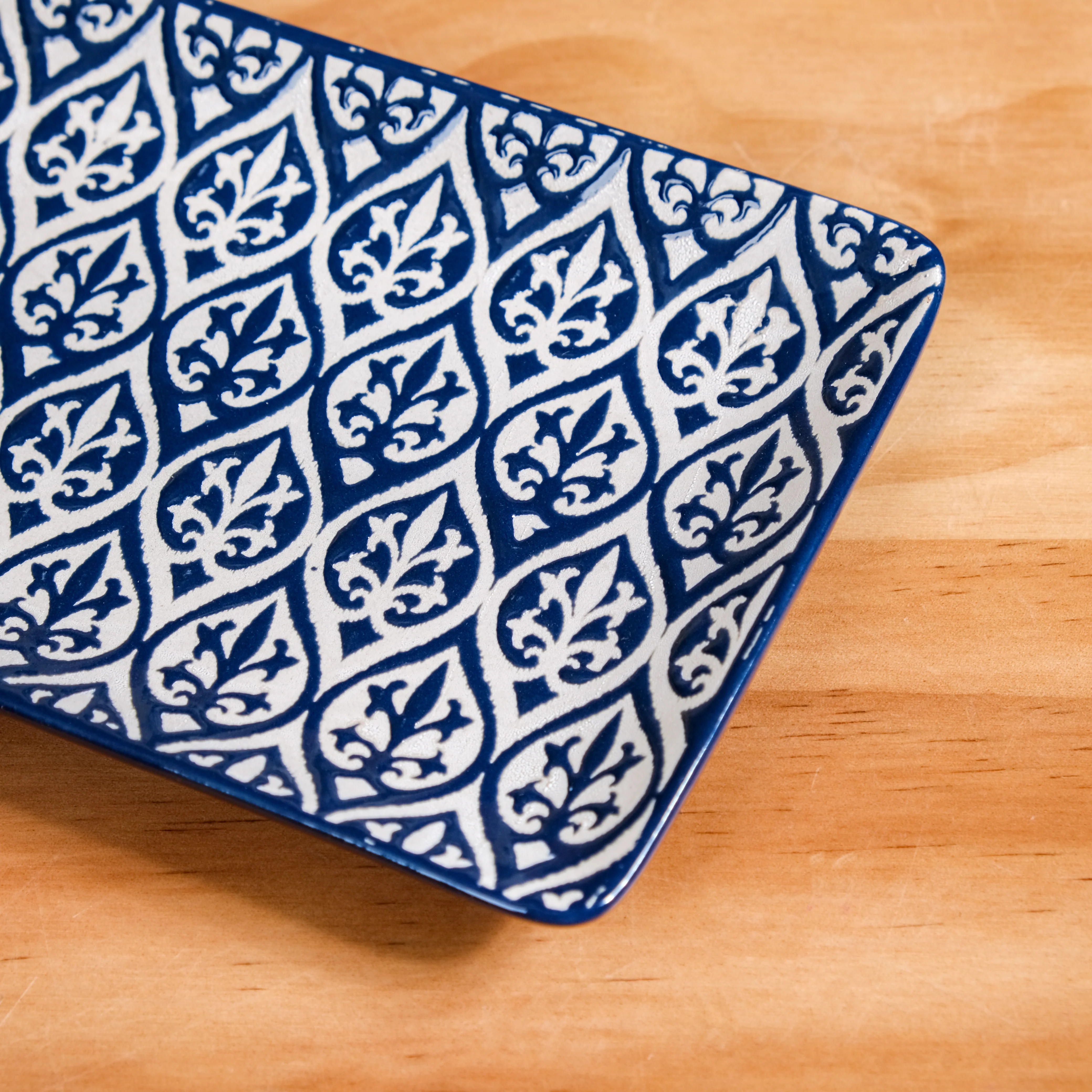 Small Baroque Ceramic Platter Set Of 4 Navy 7 Inch - Image 6