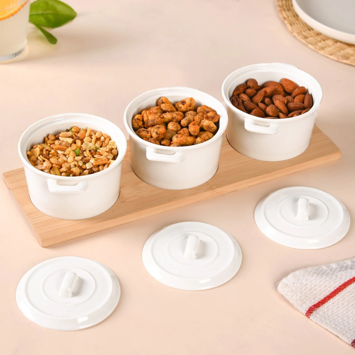 Small Ceramic Bowl Set Of 3 With Bamboo Tray 250ml - Image 3