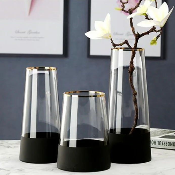 Small Modern Glass Vase - Image 4