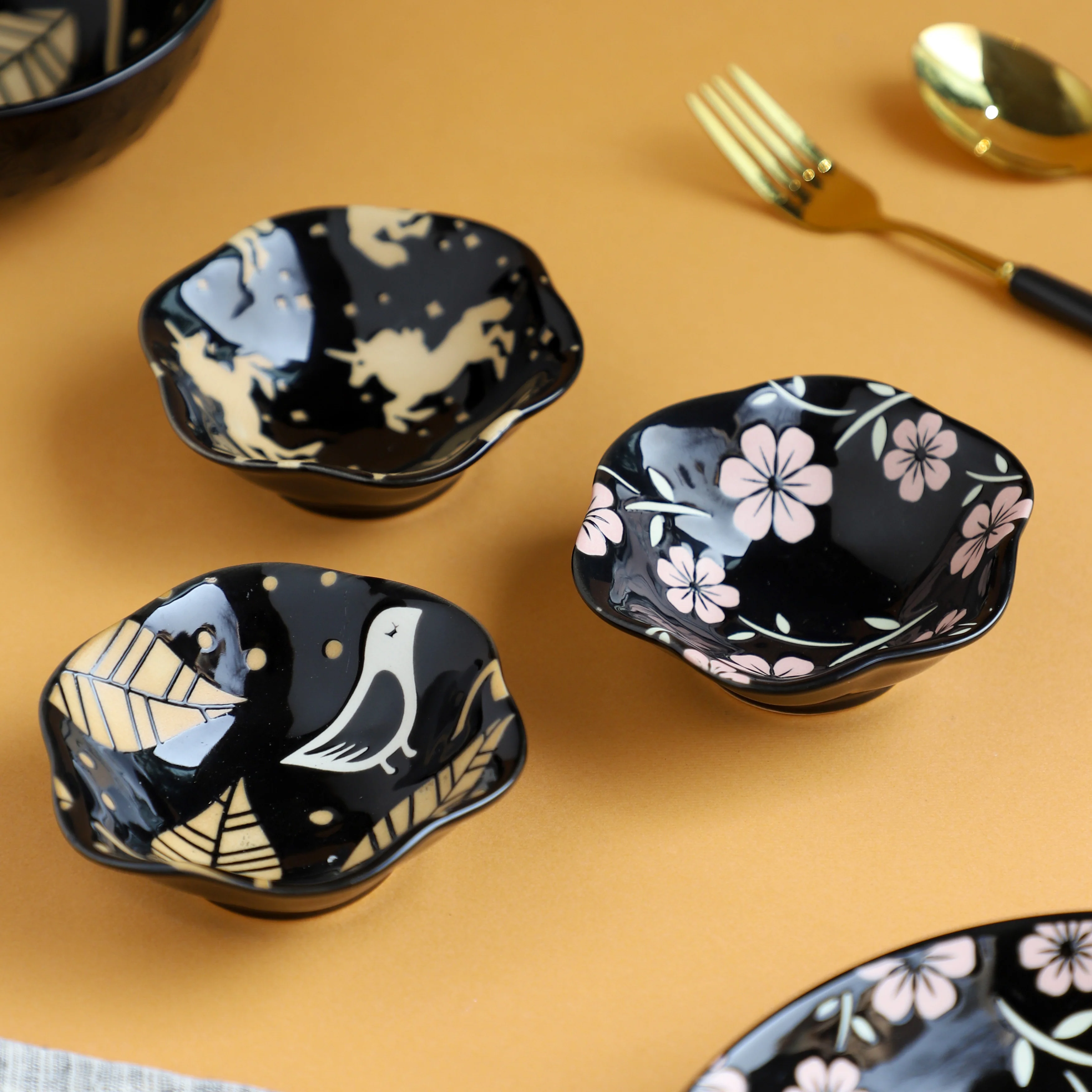 Small Plates Black