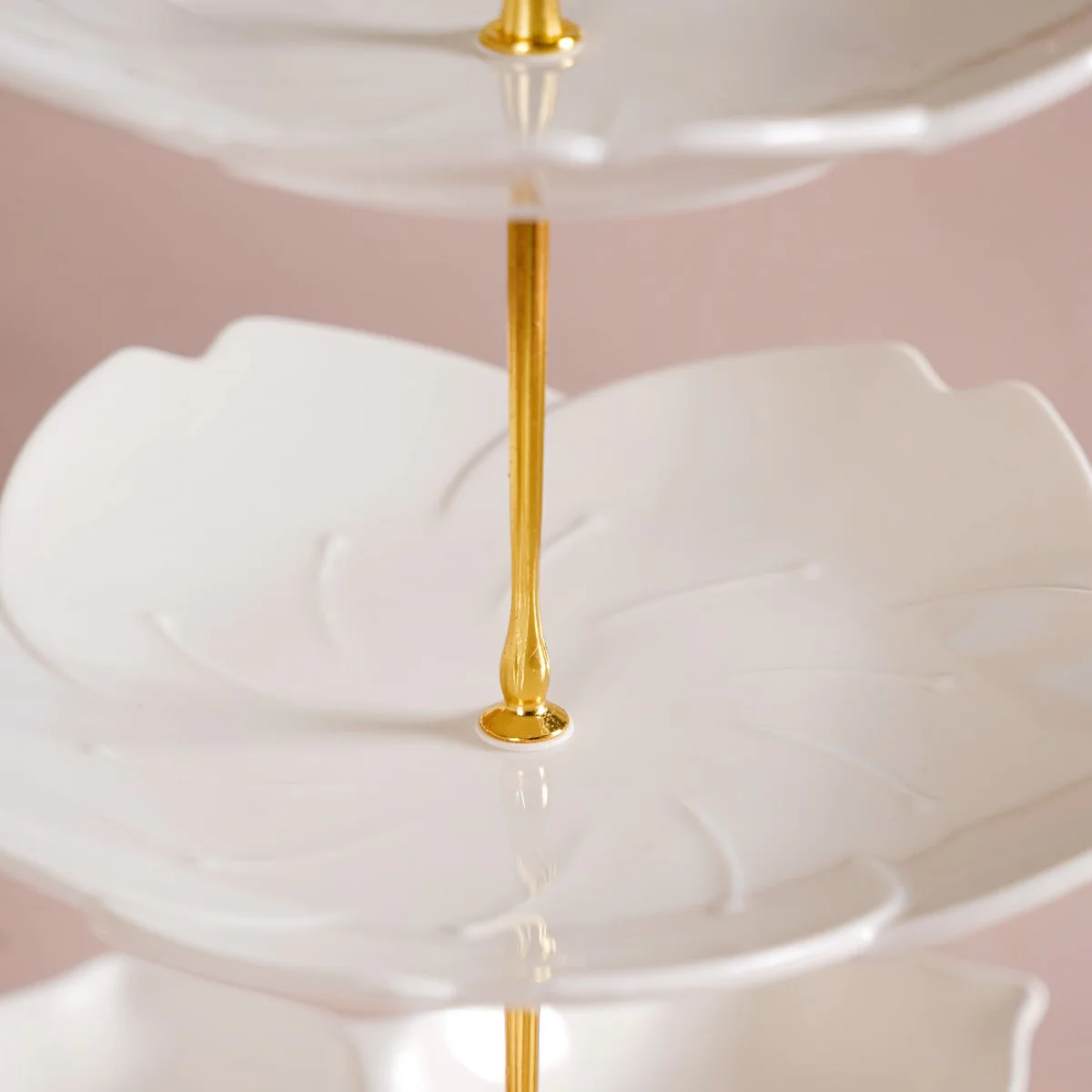 Snow White Flower 3-tier Snack Stand - Image 6