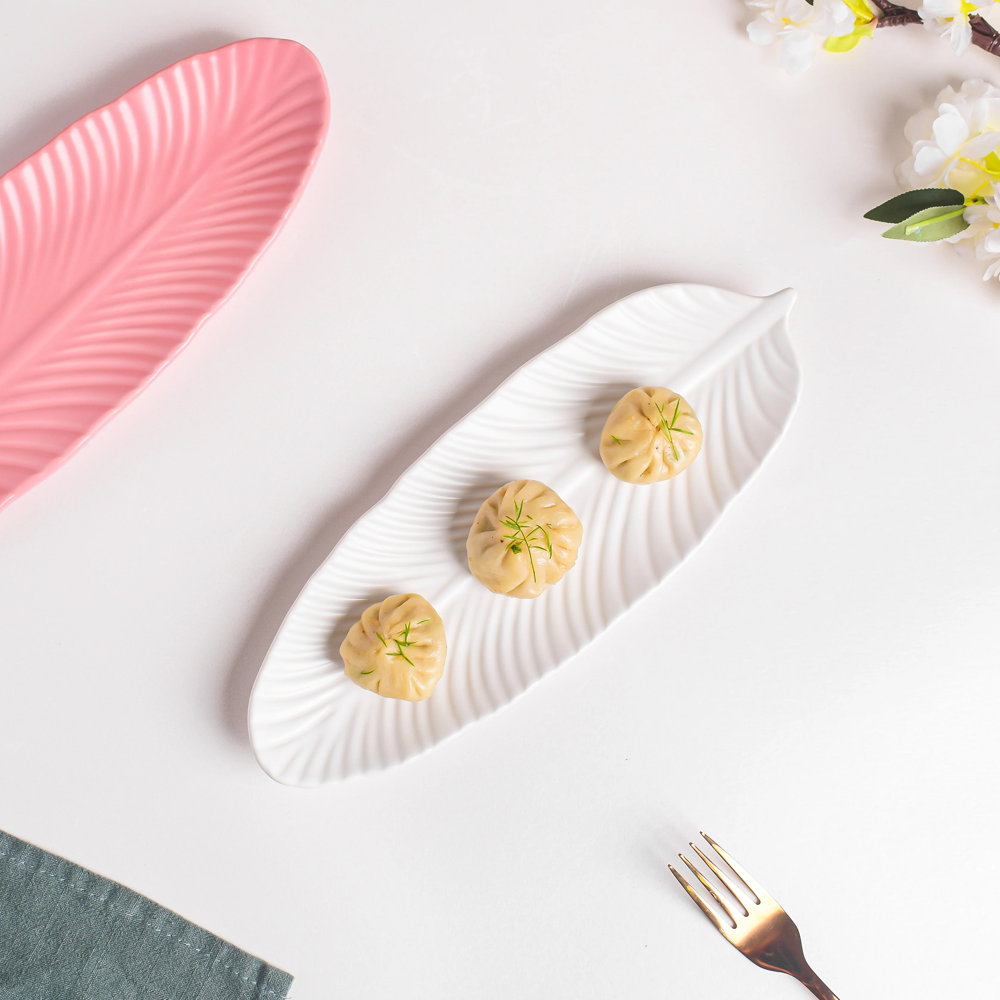 Snow White Leaf Platter - Image 5