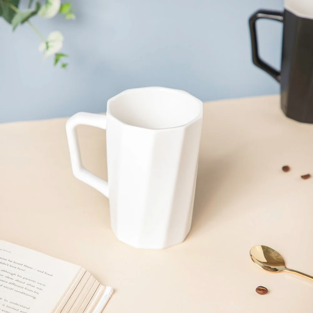 Snow White Ribbed Mug 350 ml - Image 4