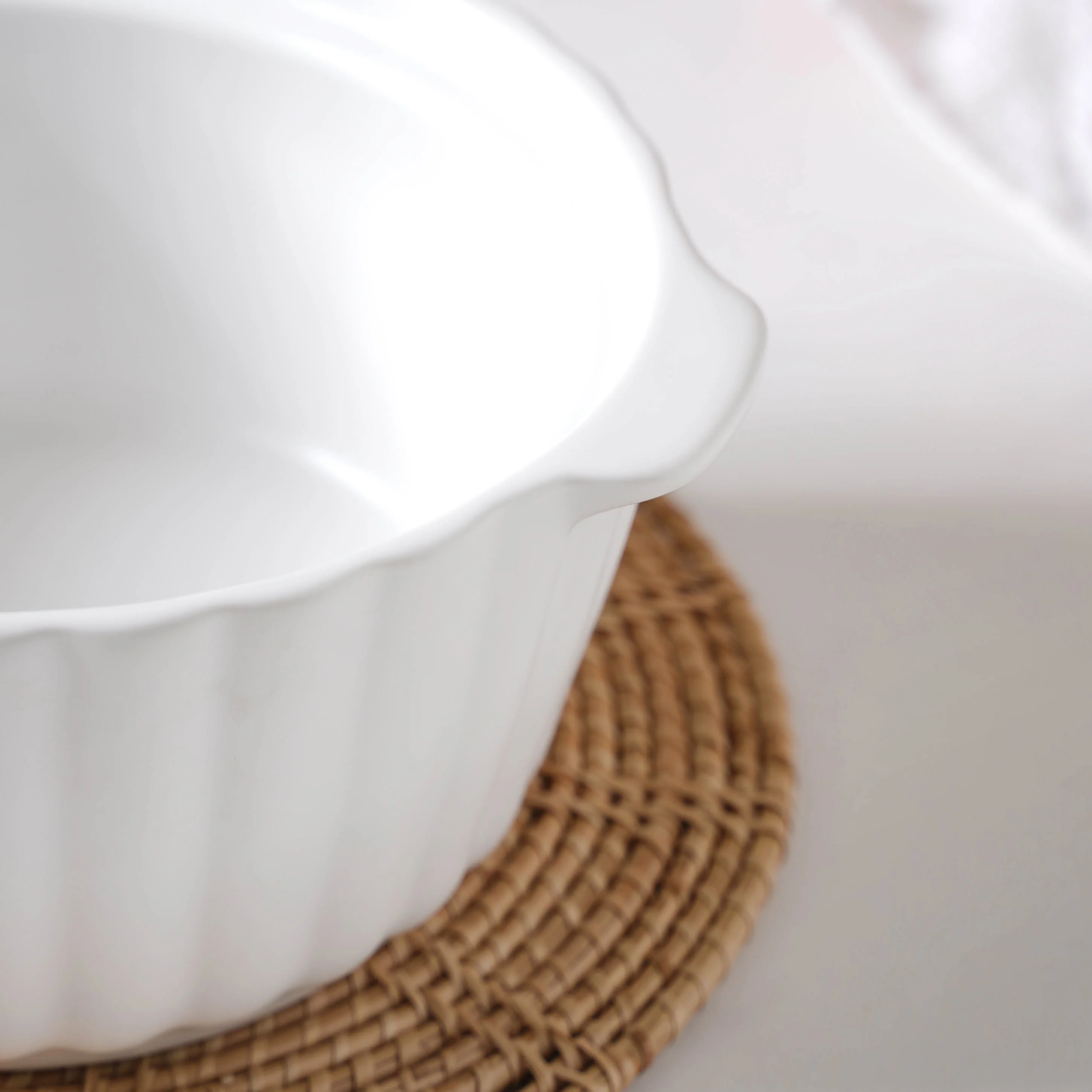 Snow White Scalloped Pot With Lid 8 Inch - Image 11