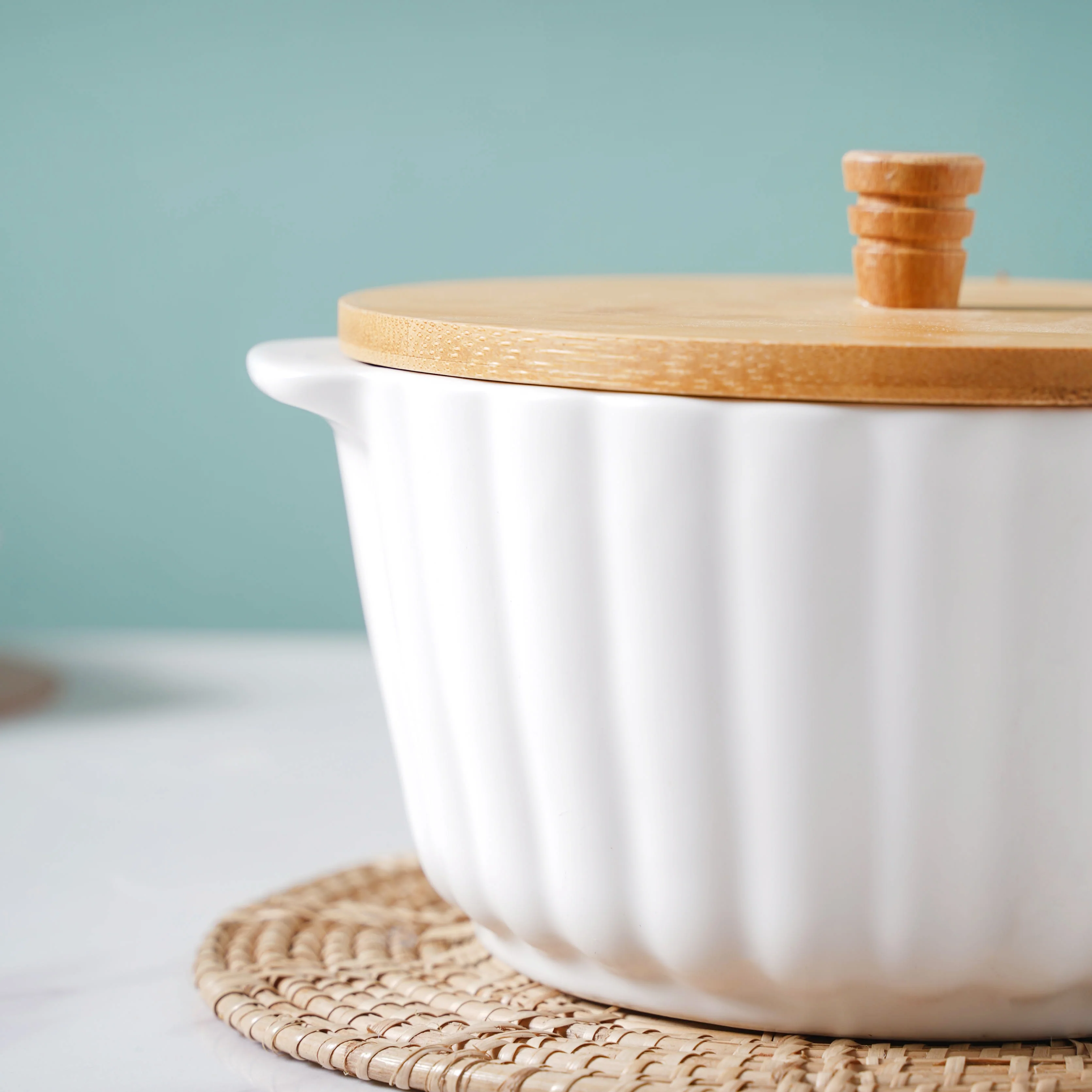 Snow White Scalloped Pot With Lid 8 Inch - Image 9