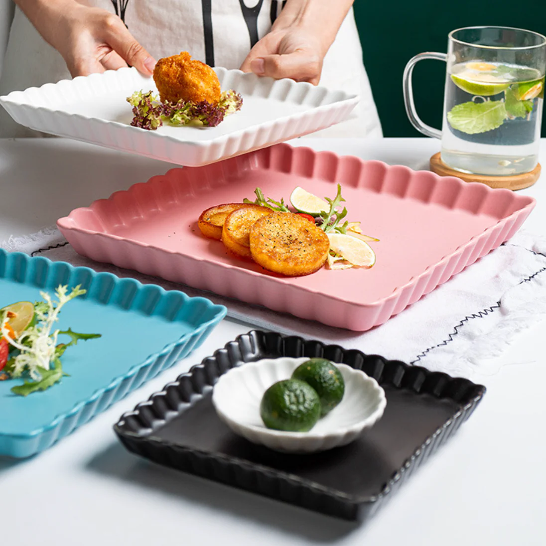 Snow White Square Baking Tray 8 Inch - Image 4