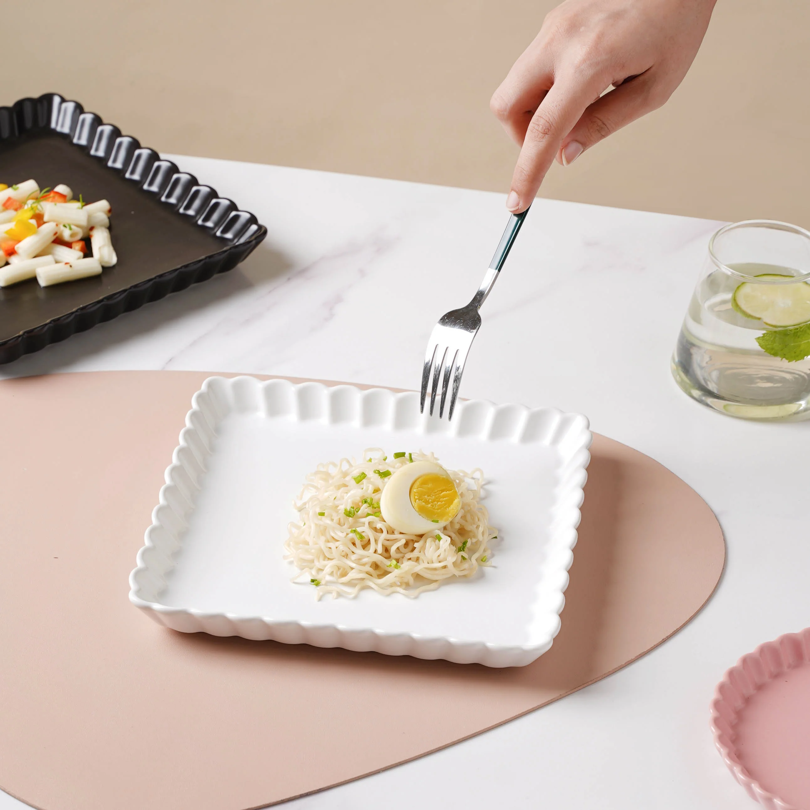 Snow White Square Baking Tray 8 Inch - Image 6