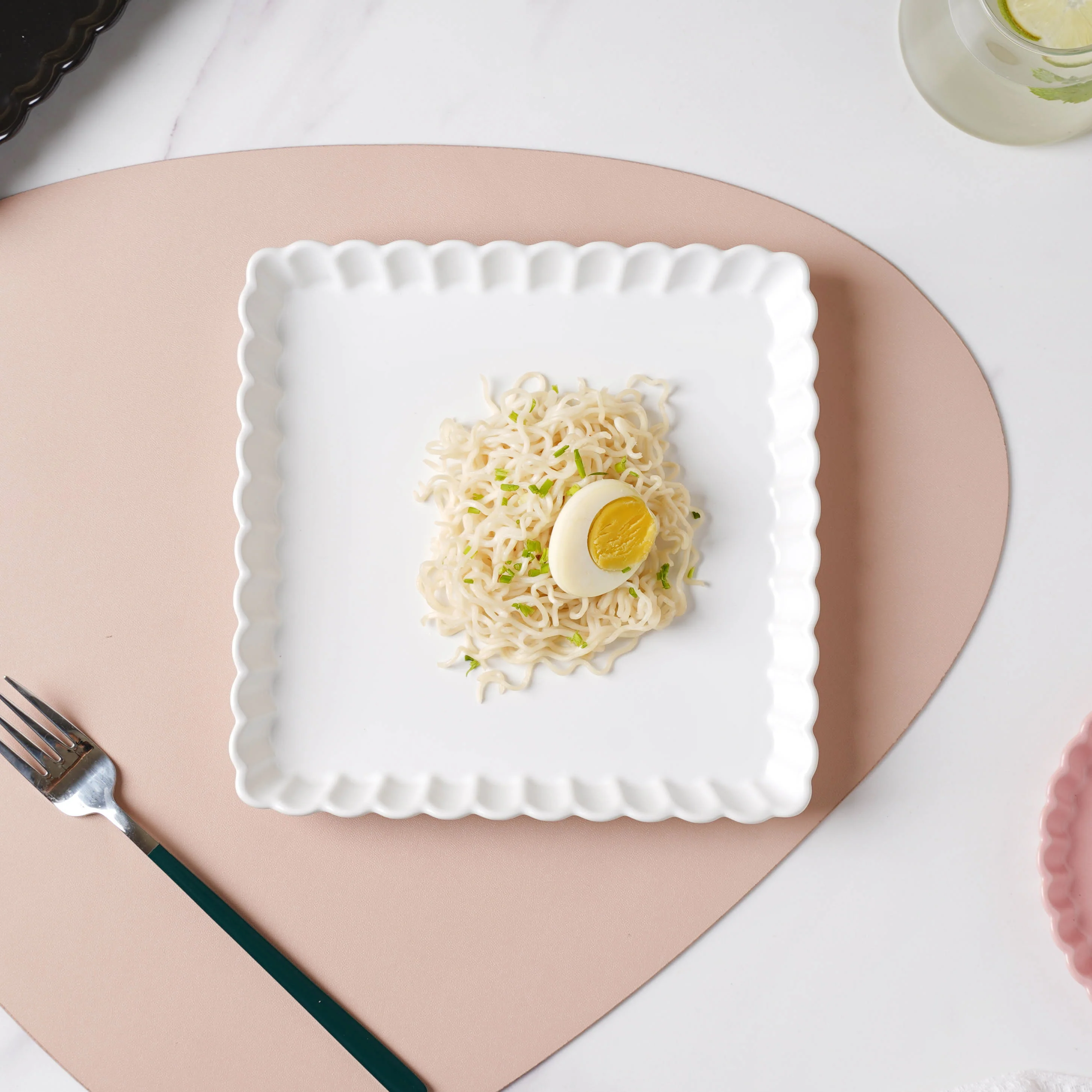 Snow White Square Baking Tray 8 Inch - Image 7