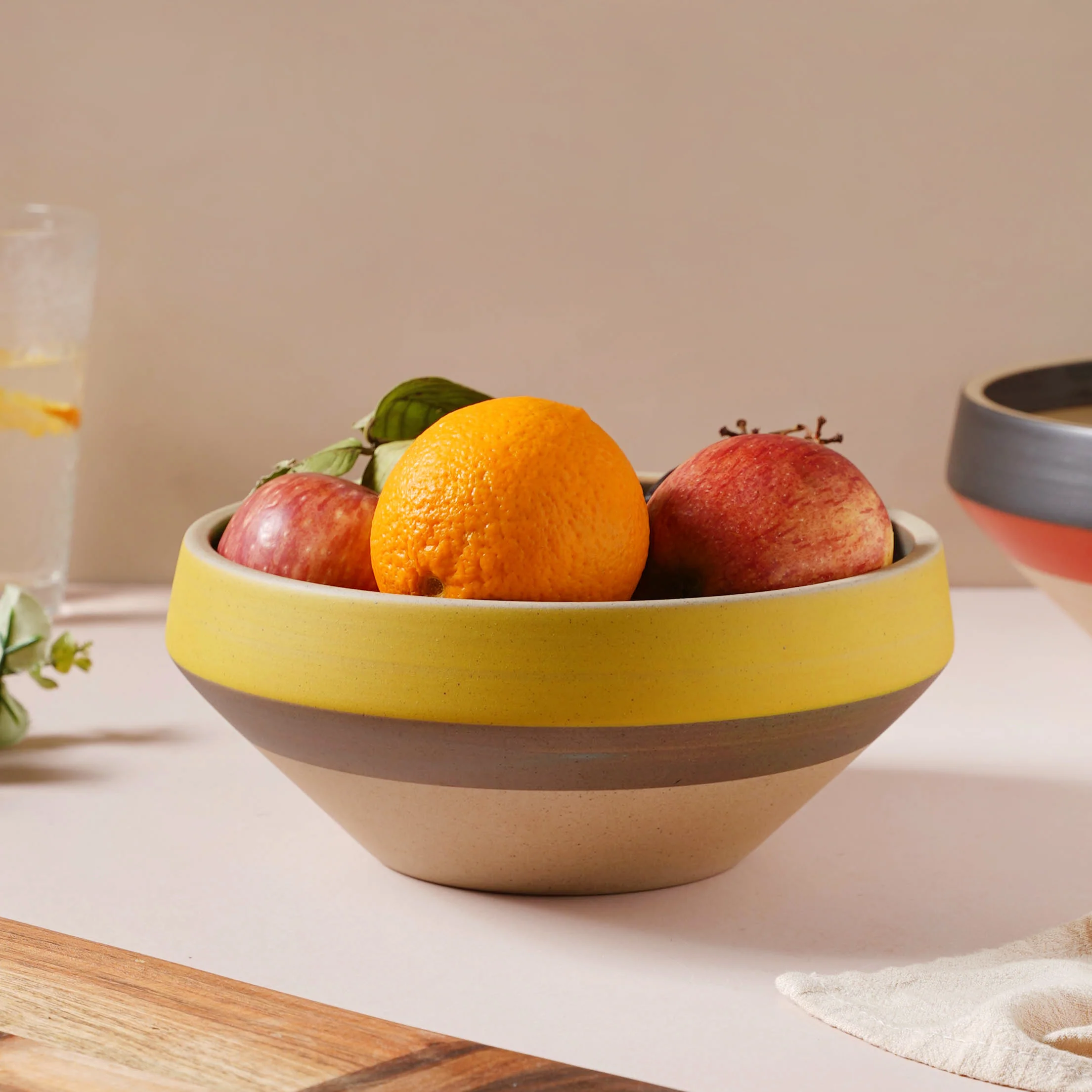 Soboku Grey And Yellow Large Serving Bowl 7.5 Inch 1.3 L - Image 5