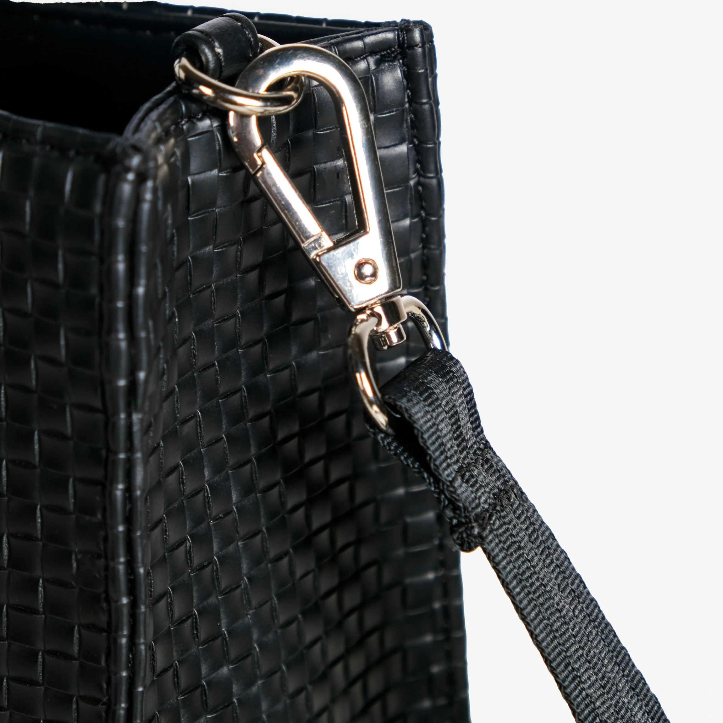 Soi Heart Handle Handbag - Image 7