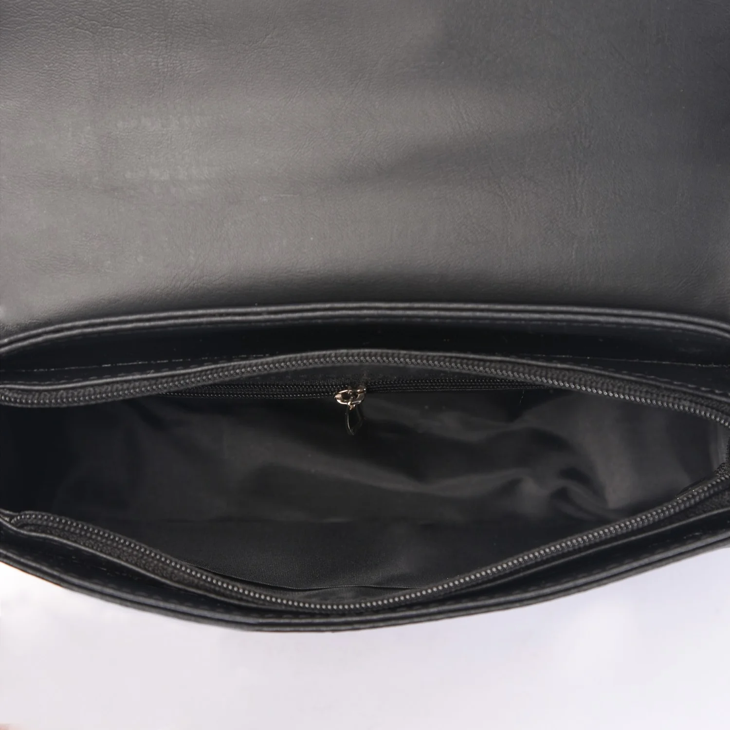 Soi Tresse Menue Sling Bag Black - Image 8