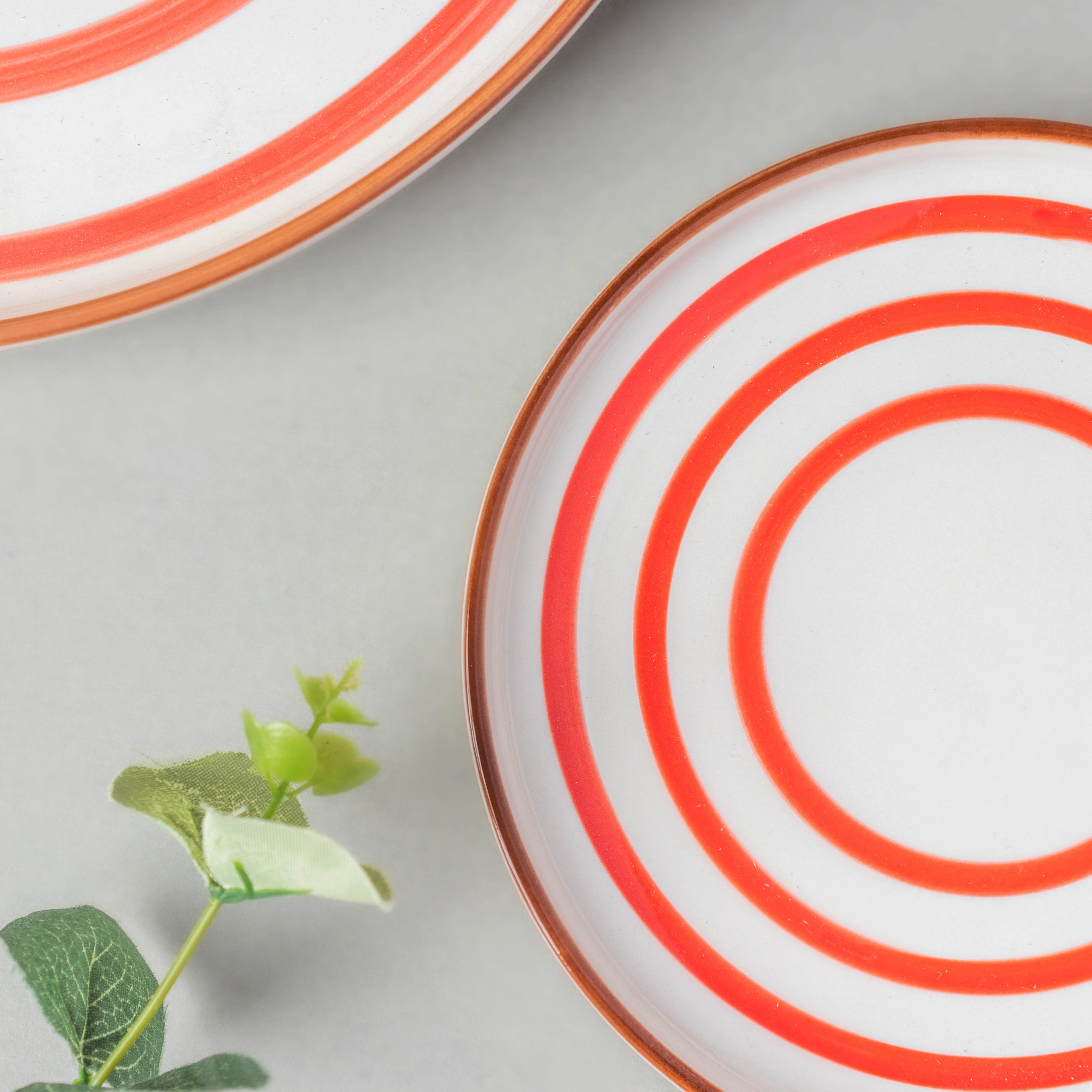 Spiral Snack Plate Red 6 Inch - Image 5