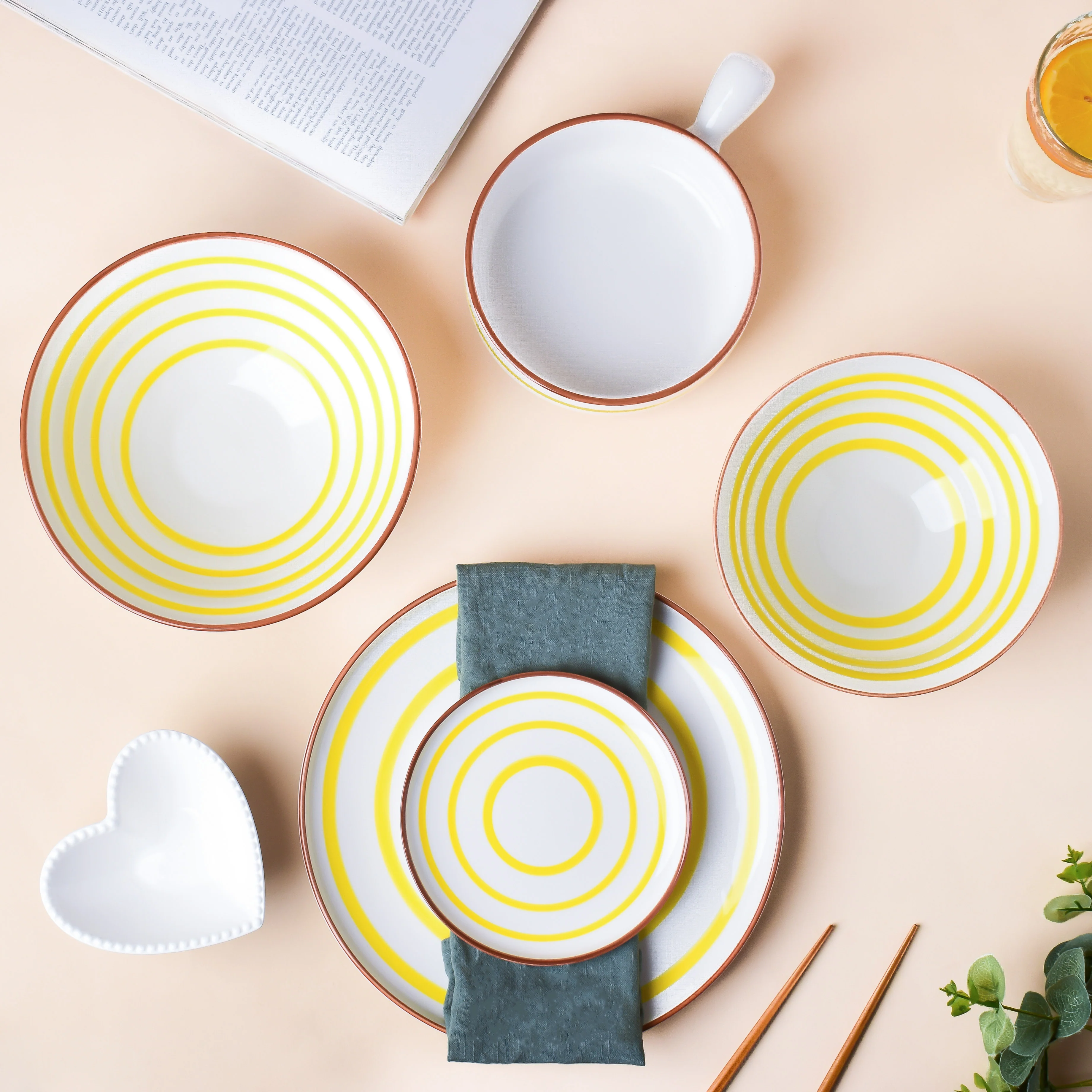 Spiral Yellow 22 Piece Dinner Set For 6 - Image 2