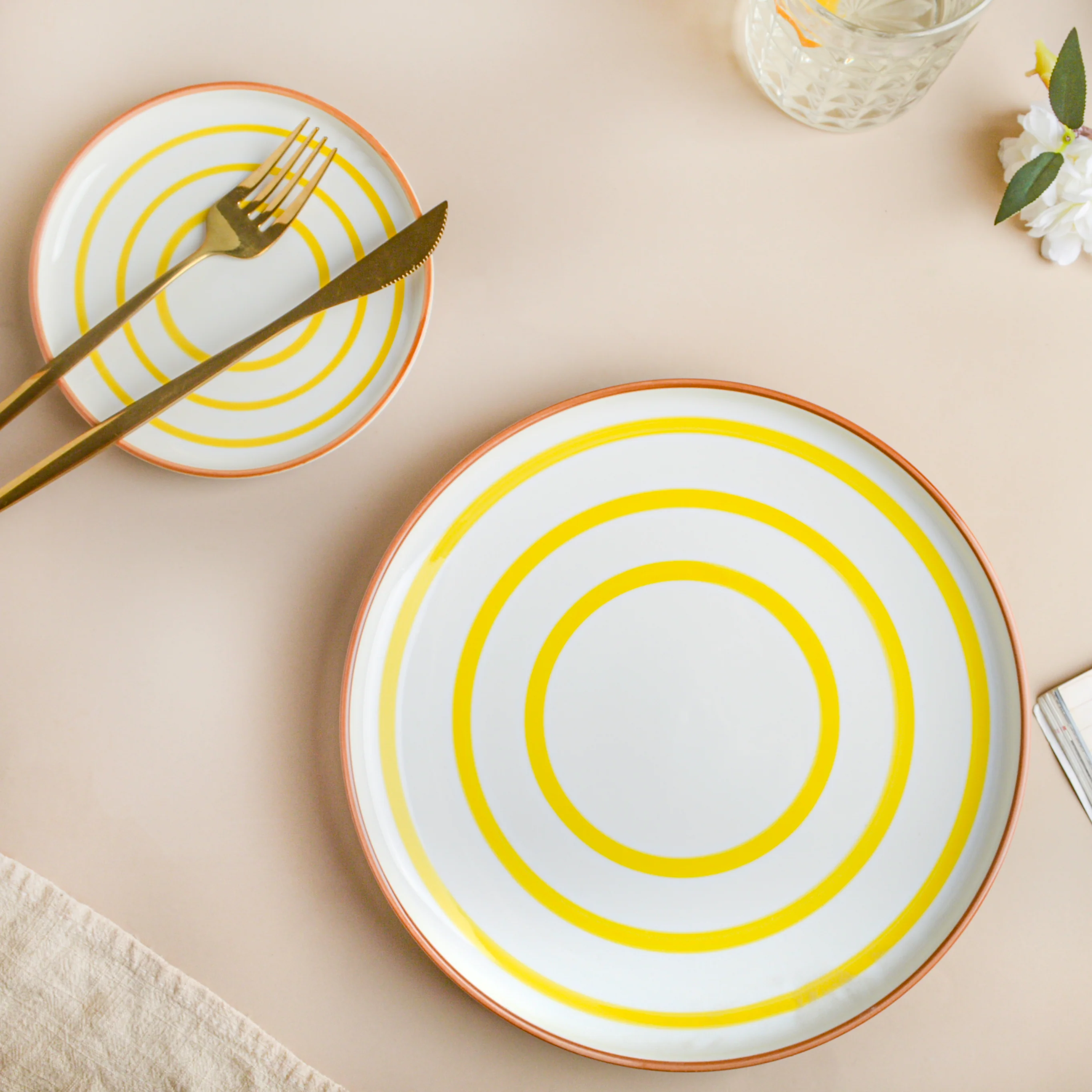 Spiral Yellow 22 Piece Dinner Set For 6 - Image 3