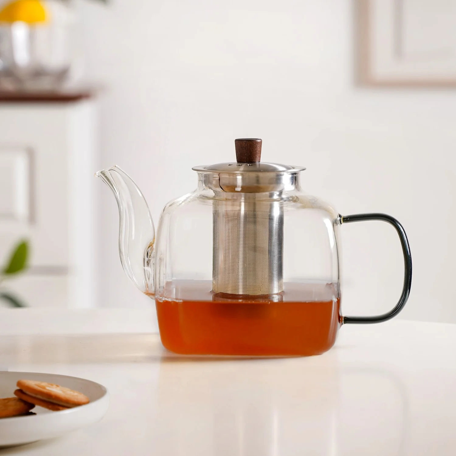 Square Glass Teapot With Black Tinted Handle 1250ml - Image 8