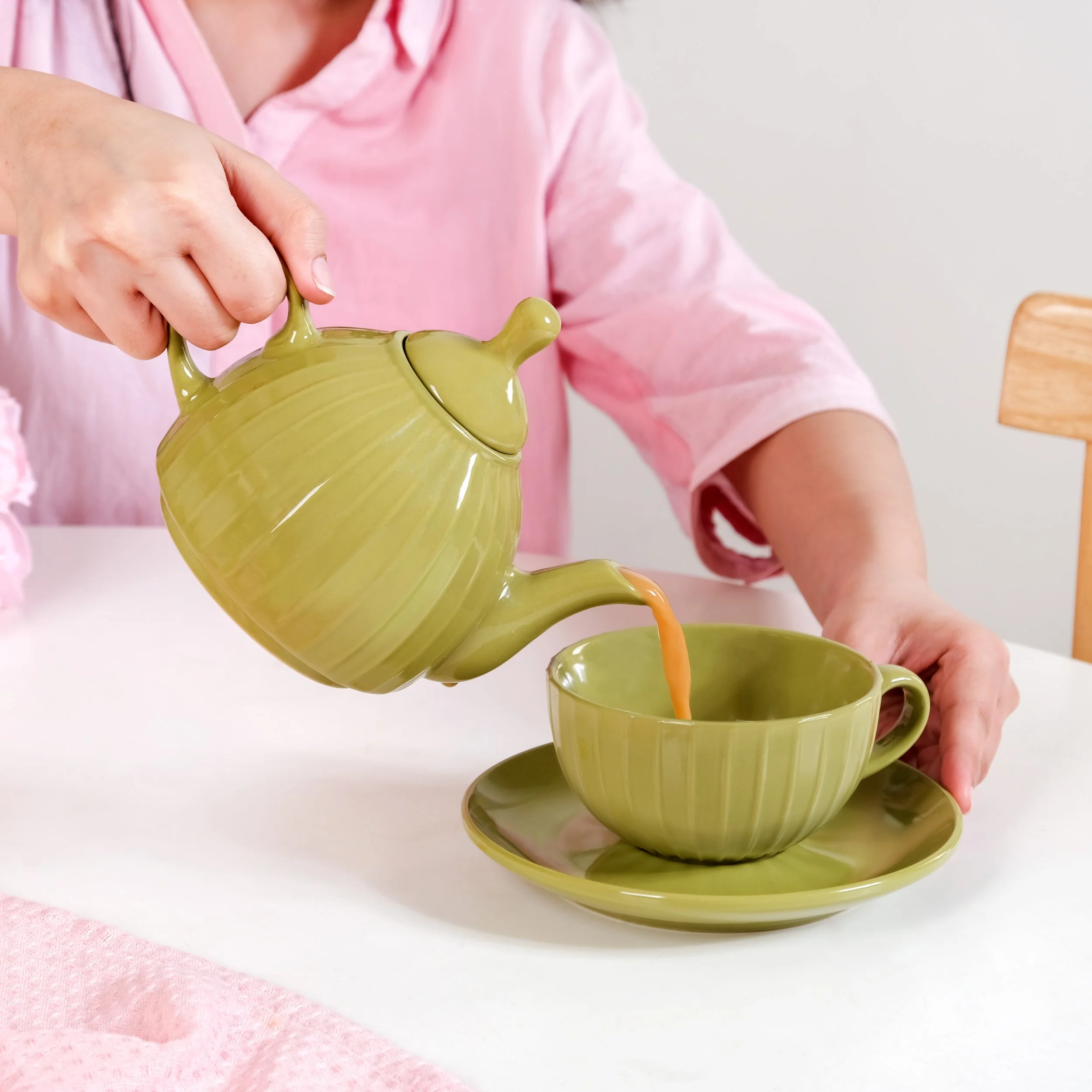 Stackable Ambrosia Teapot And Cup With Saucer Olive Green - Image 2