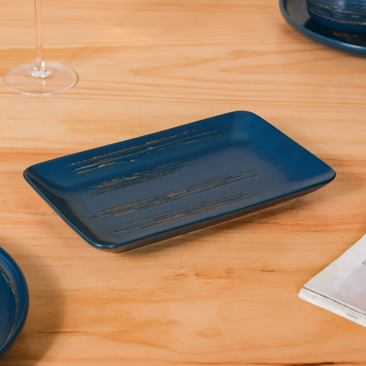 Stoneware Matte 22-Piece Dinner Set For 6 Blue - Image 16