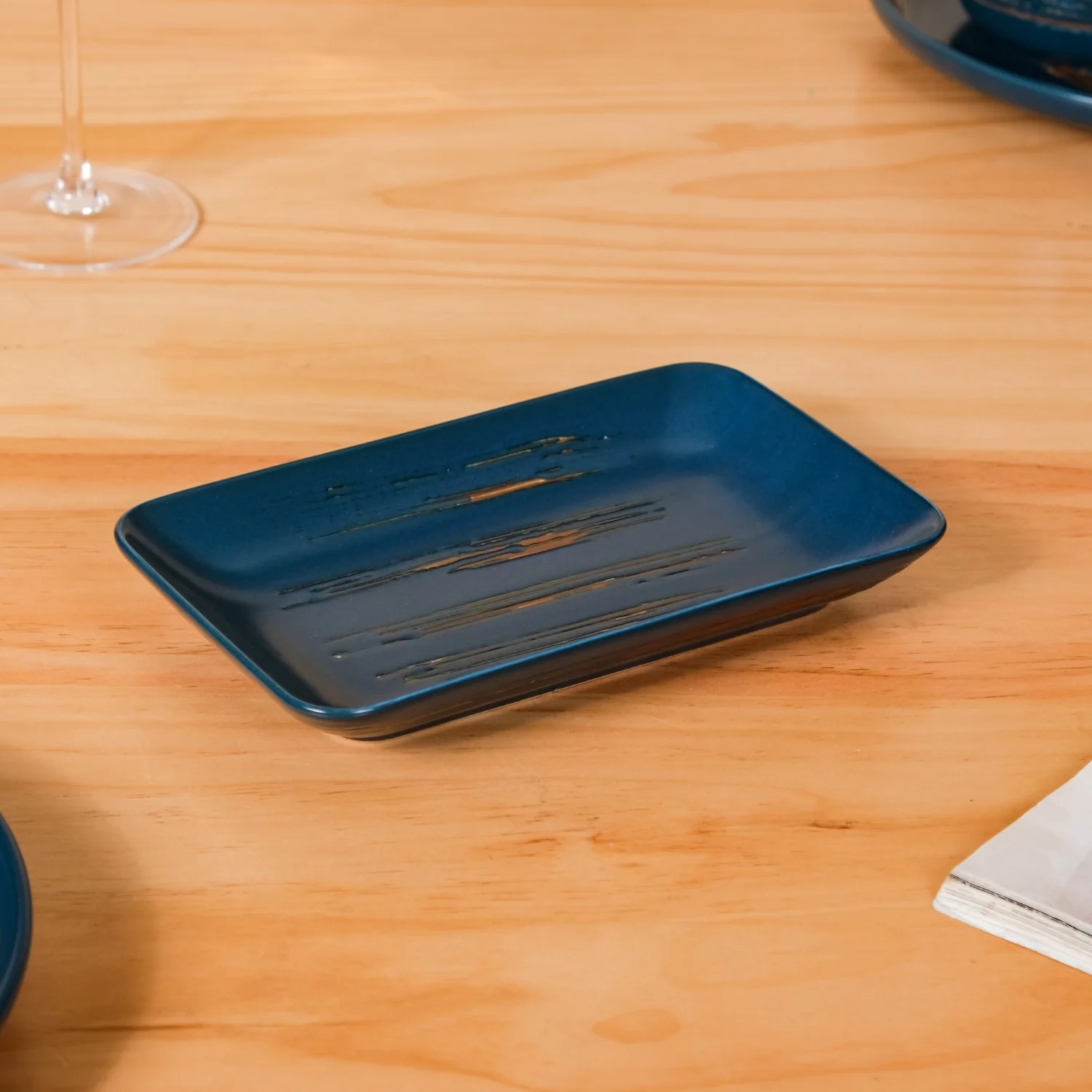 Stoneware Matte 22-Piece Dinner Set For 6 Blue - Image 18