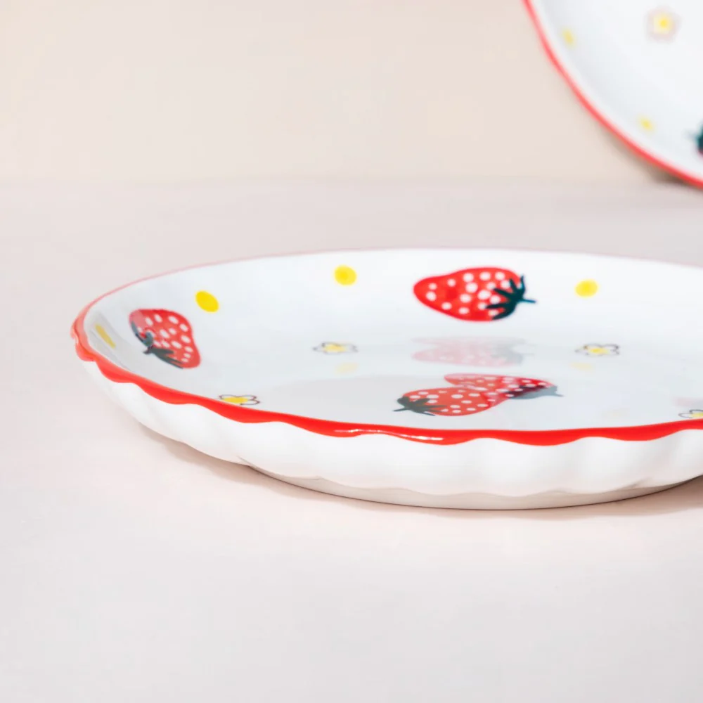 Strawberry 8 Piece Dinner Set For 2 - Image 5