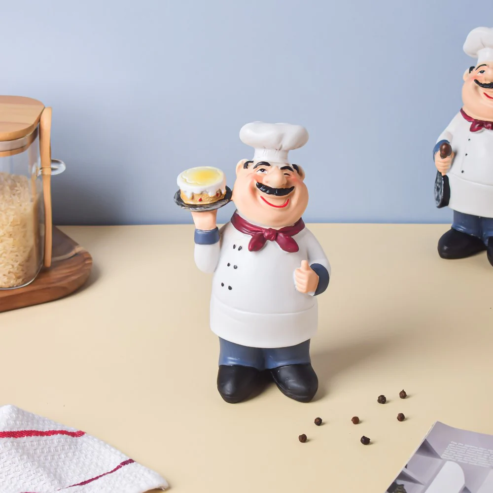 Stubby Chef With Pie - Image 5