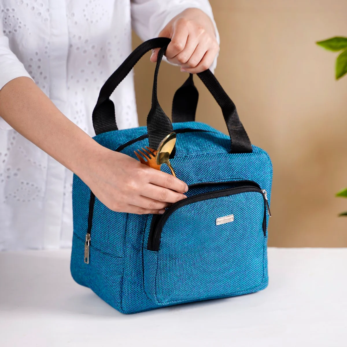 Stylish Sustainable Thermal Insulated Jute Lunch Bag Teal - Image 2
