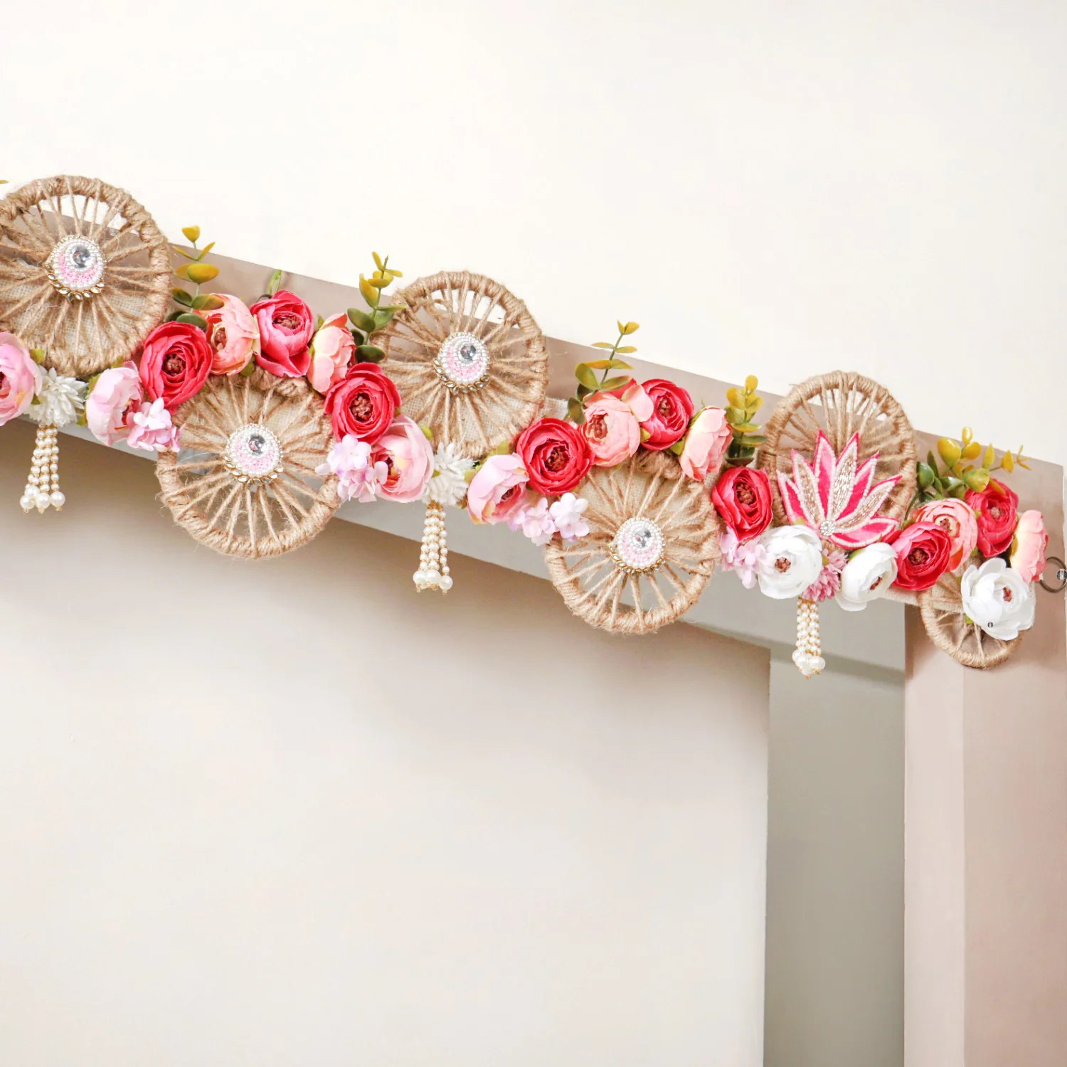 Sustainable Floral Pop Toran For Decoration - Image 2