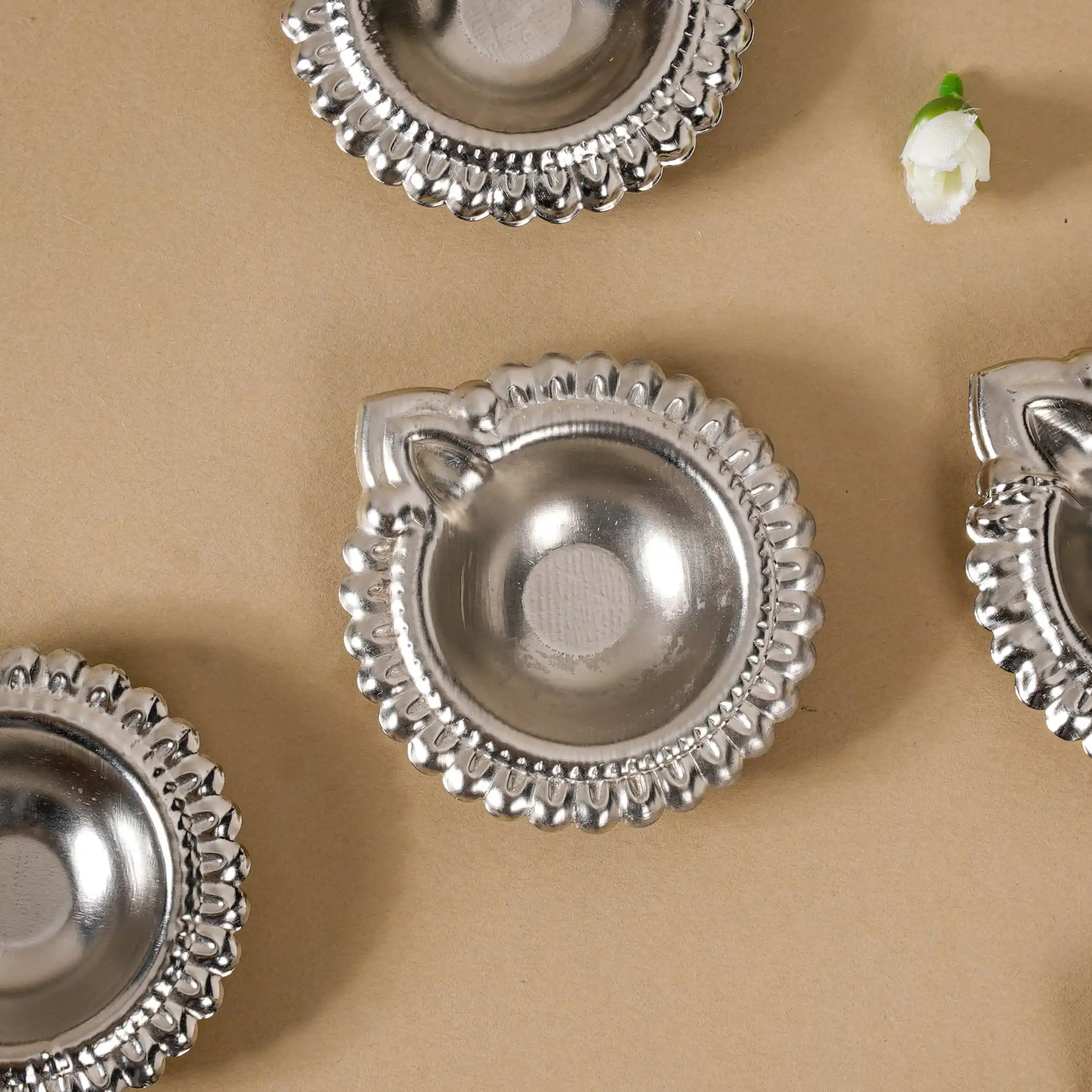 Sustainable Metal Tea Light Holder Silver Set Of 11 - Image 9