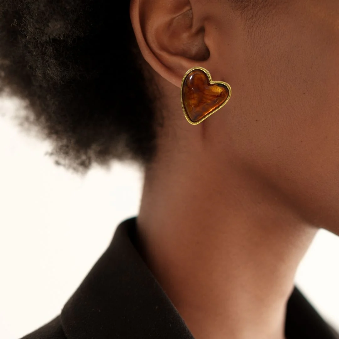Sweet Hearts Studs Brown - Image 2