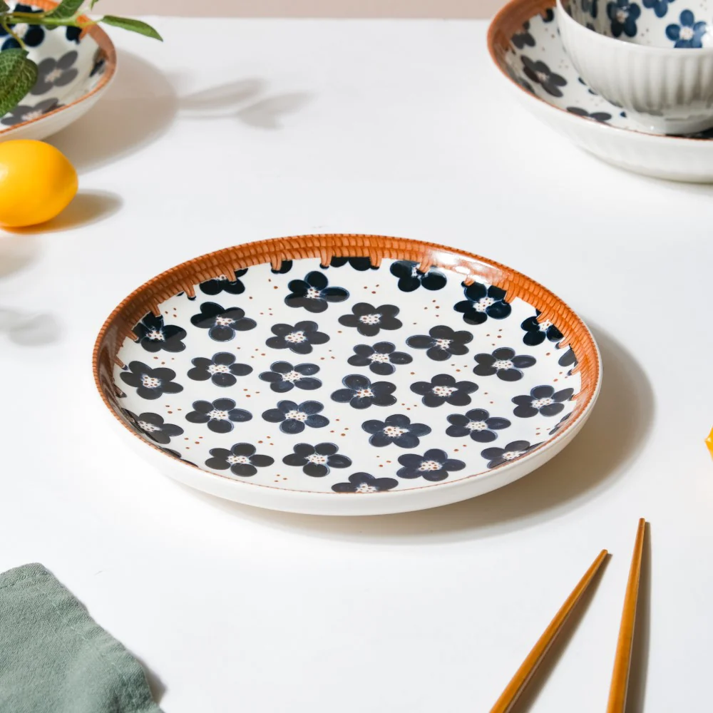 Sylvan Floral Patterned Ceramic Snack Plate 7.5 Inch