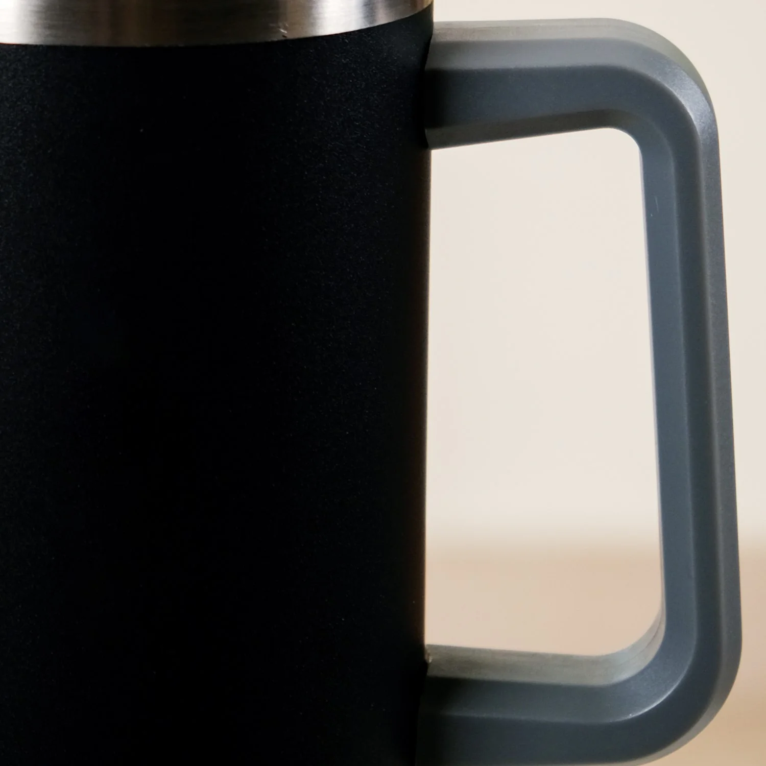 Tall Insulated Travel Water Bottle Leakproof Black 1200ml - Image 12