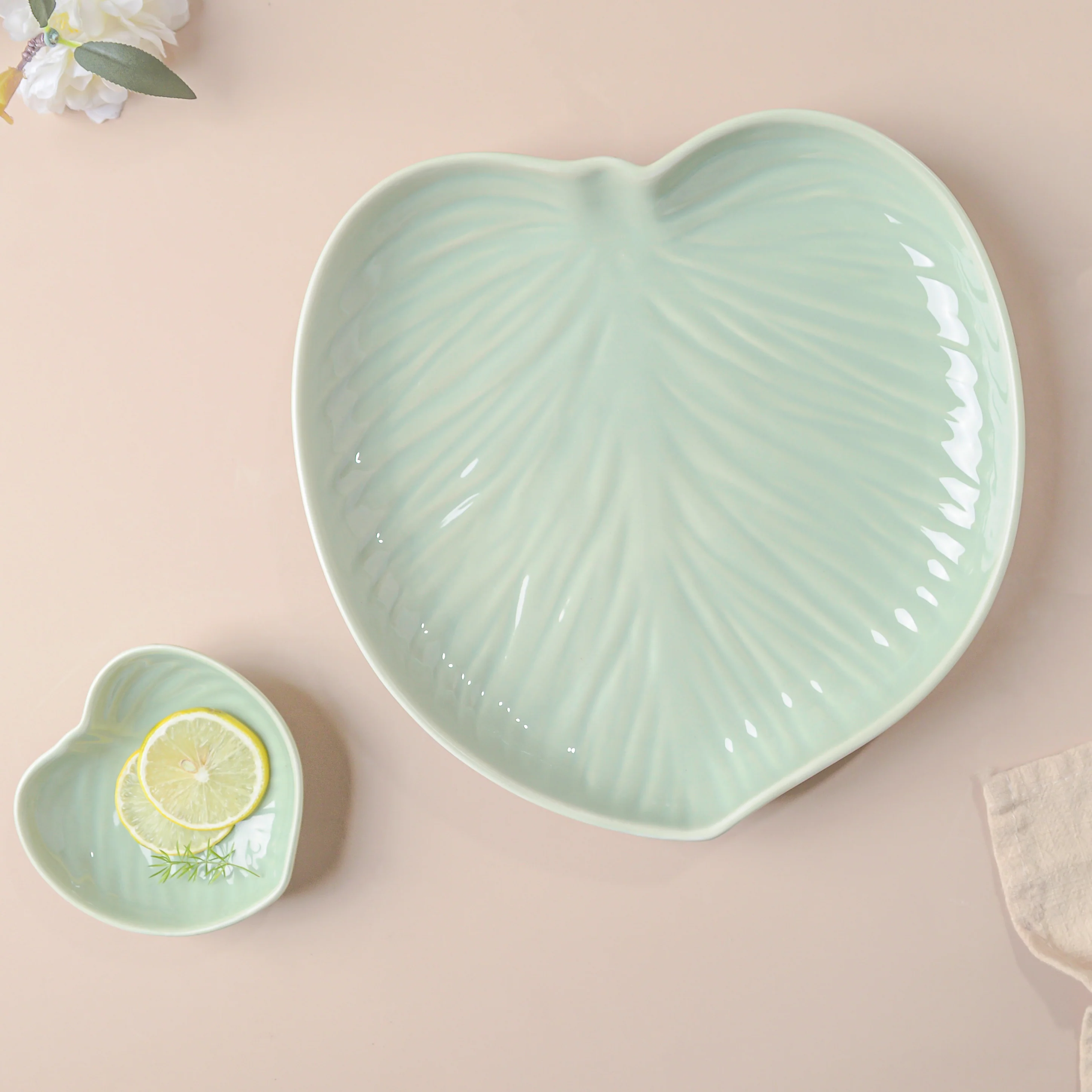 Taro Leaf 30 Piece Dinner Set For 6 - Image 22