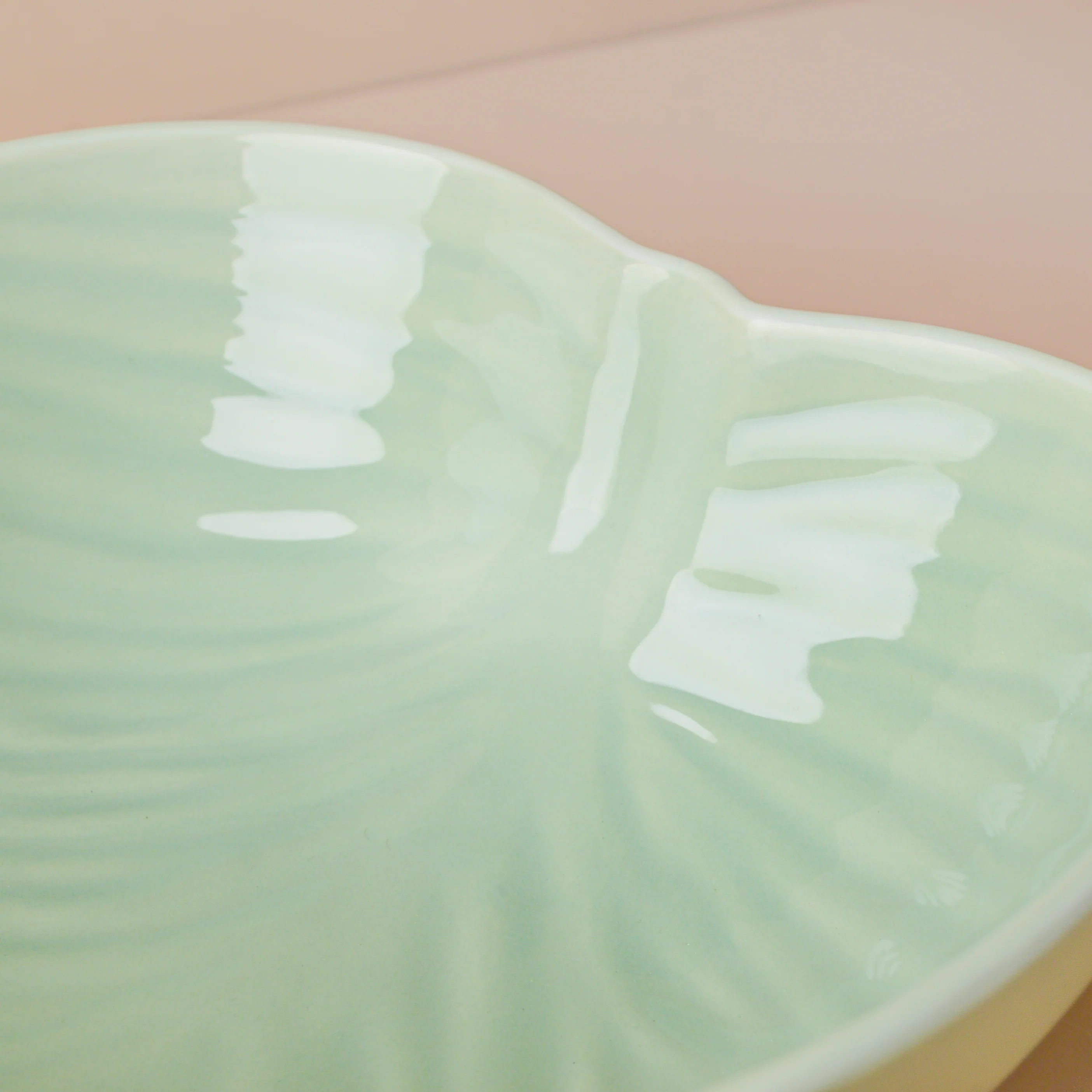 Taro Leaf Serving Bowl 9 Inch - Image 10