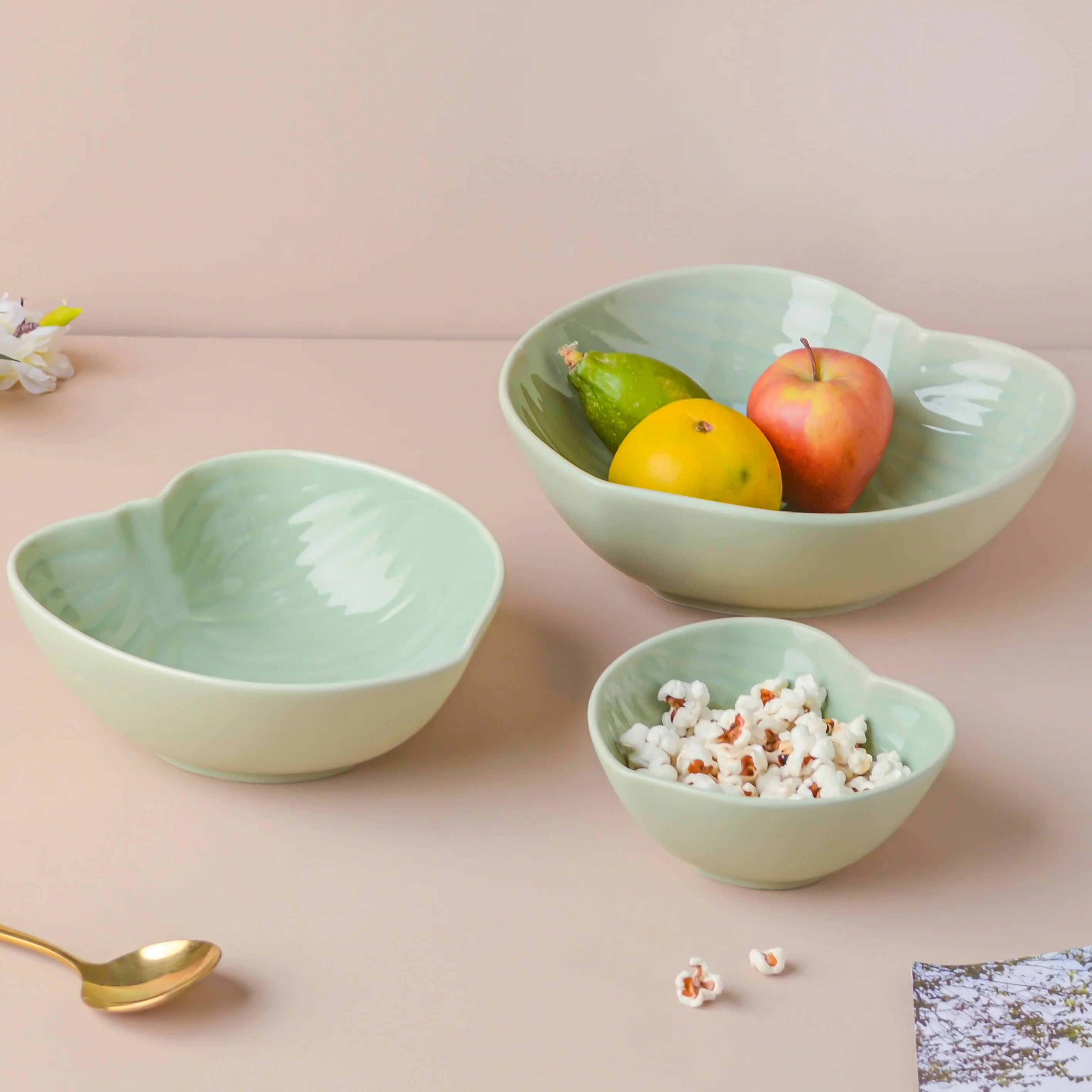 Taro Leaf Serving Bowl 9 Inch - Image 11