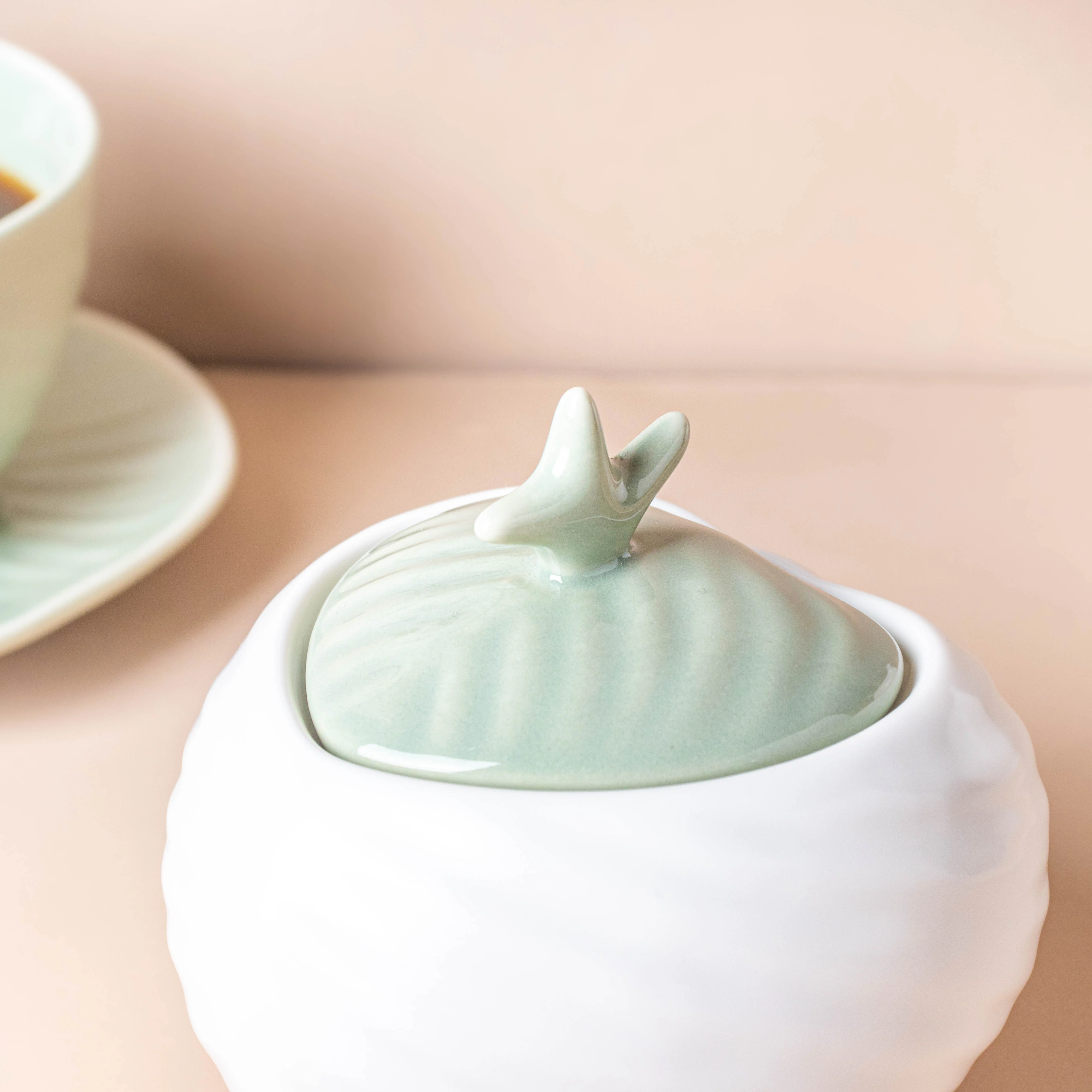 Taro Leaf White Jar With Lid - Image 10
