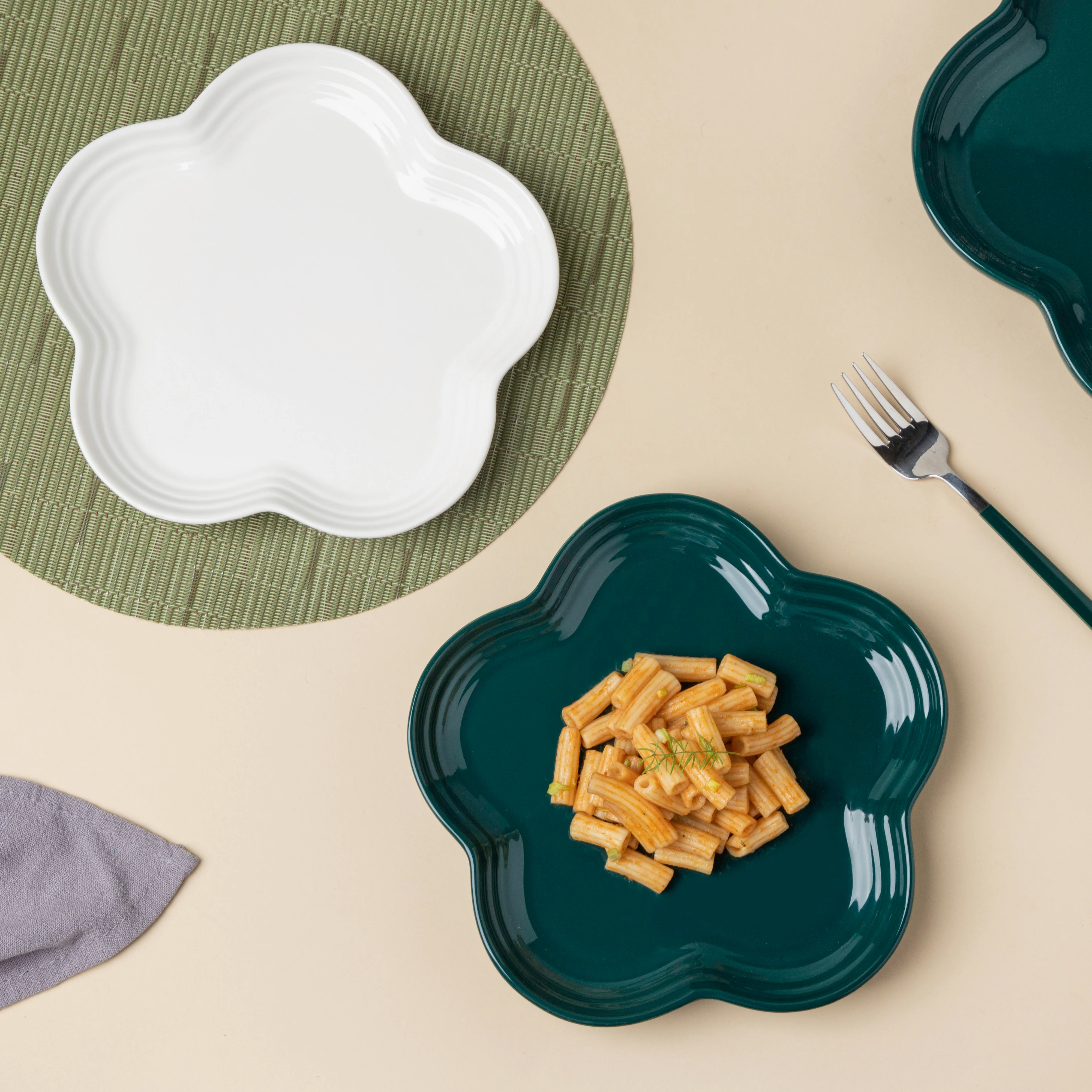 Teal Delight Daisy Snack Plate 8 Inch - Image 5