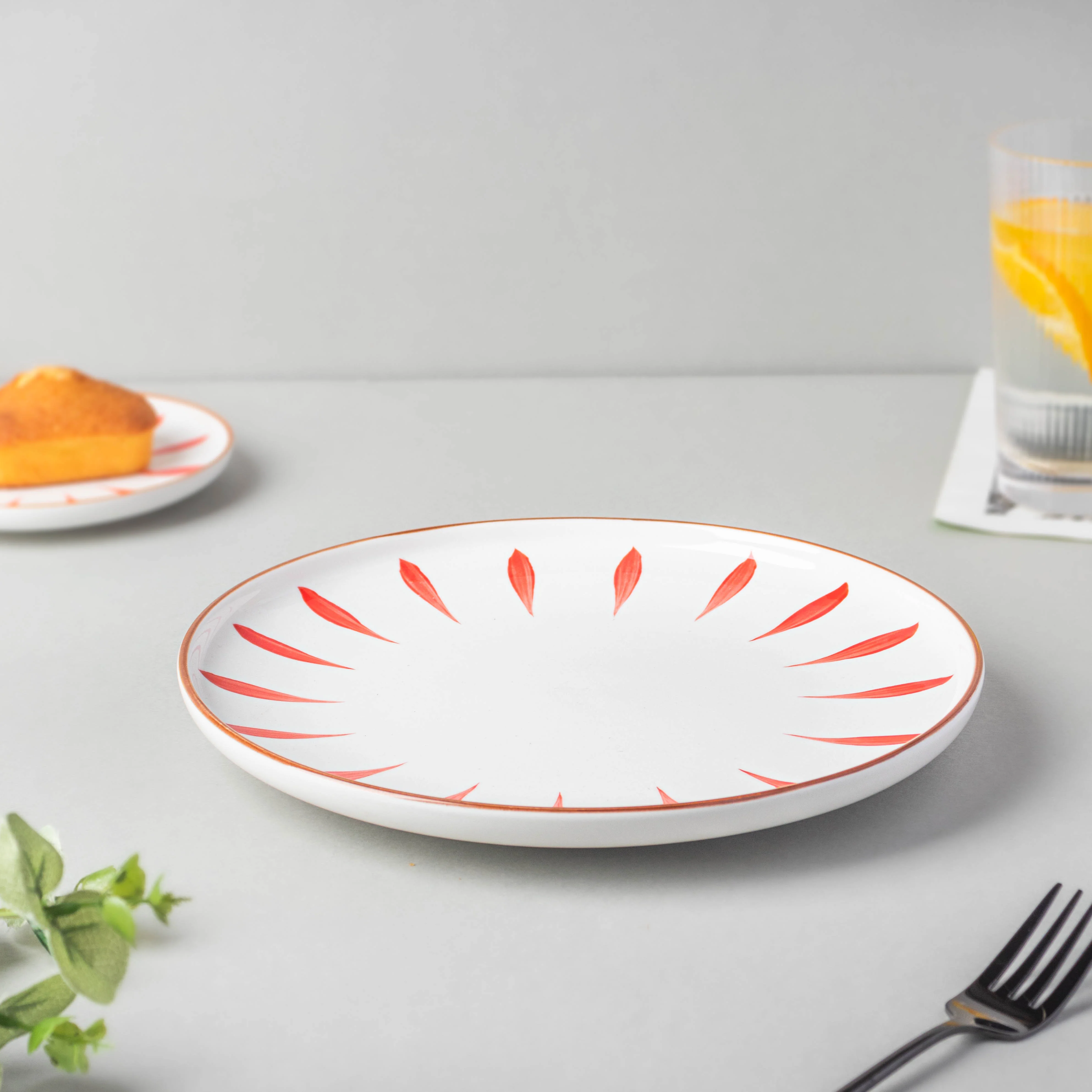 Teardrop Dinner Plate Red 10 Inch