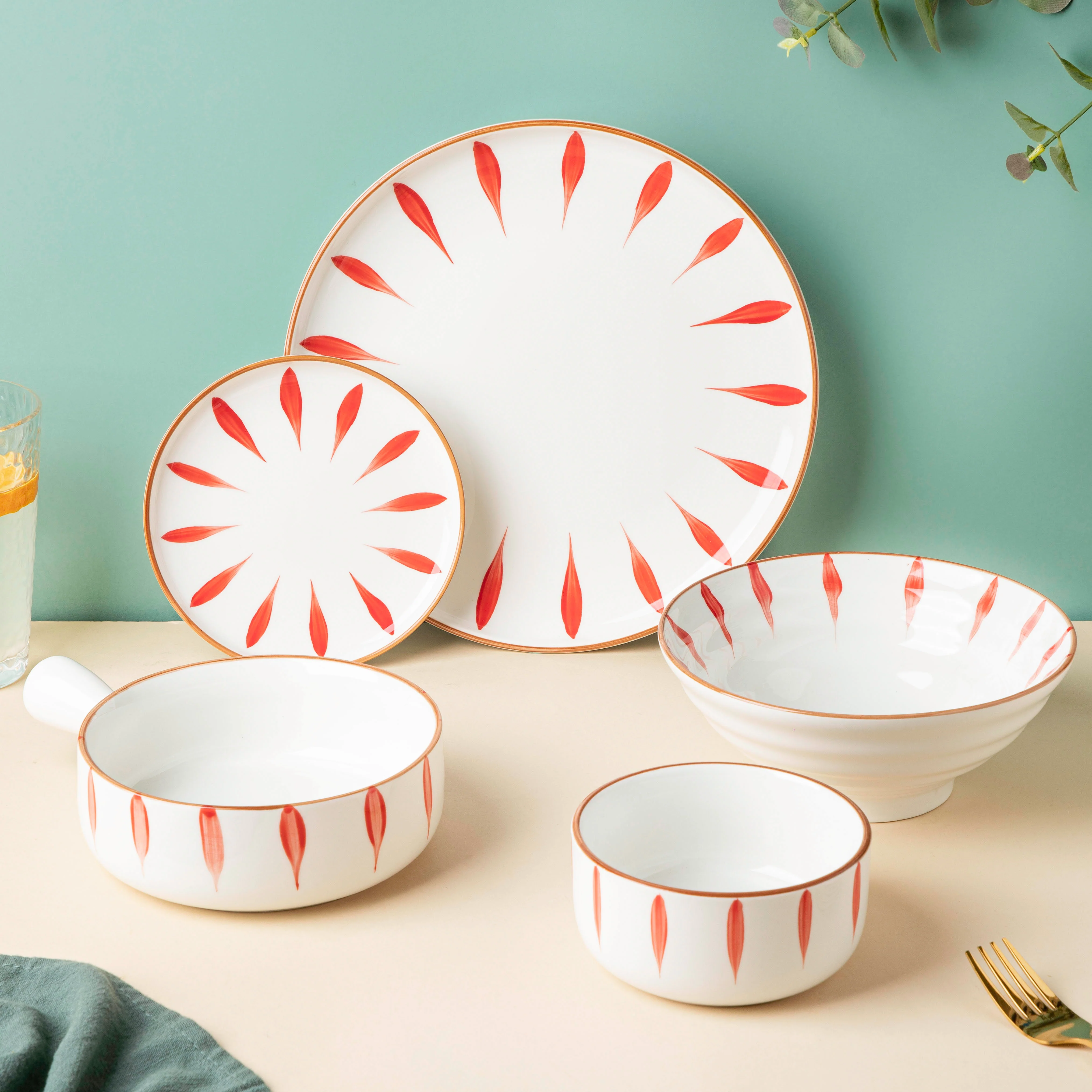 Teardrop Red 21 Piece Dinner Set For 6 - Image 3