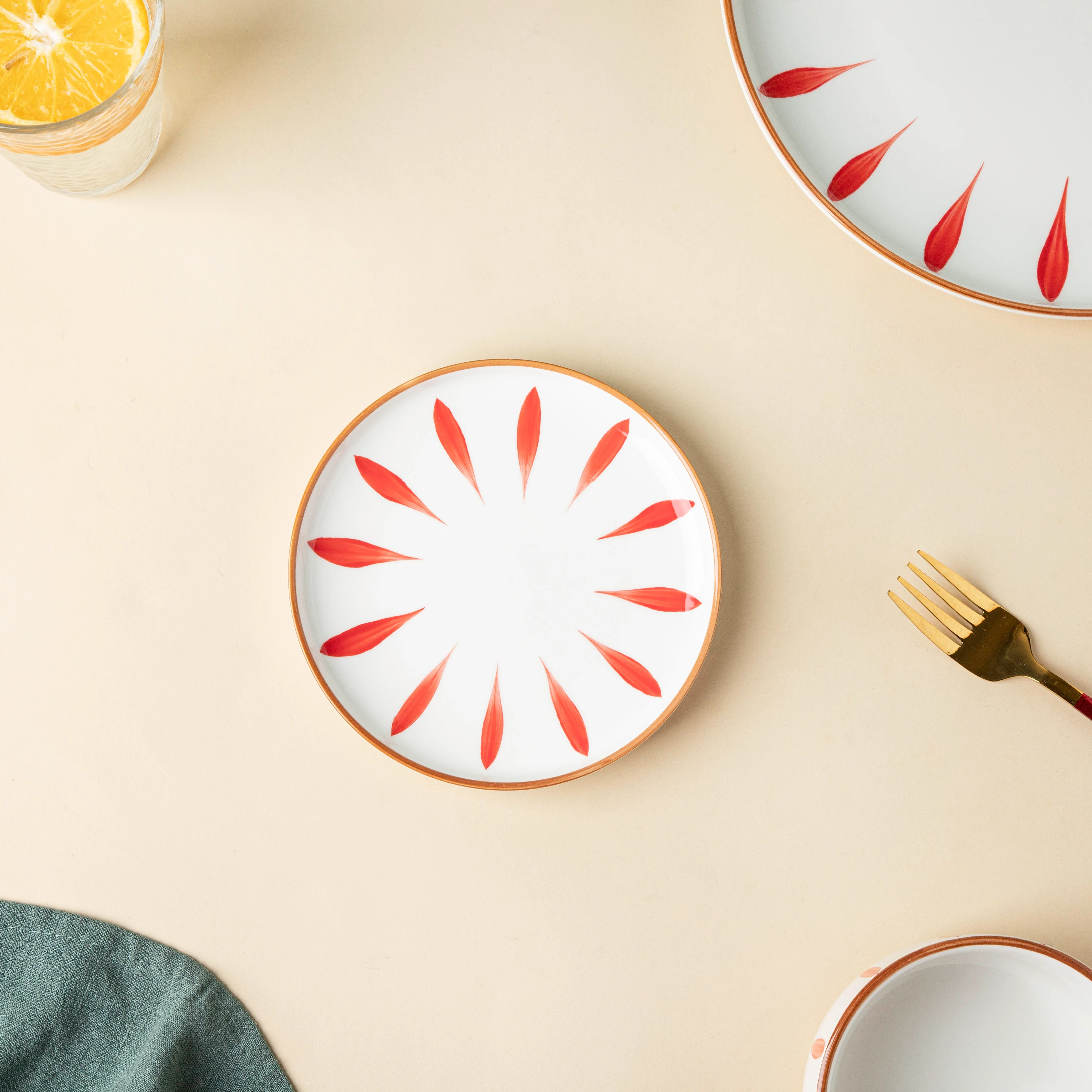 Teardrop Red 21 Piece Dinner Set For 6 - Image 7
