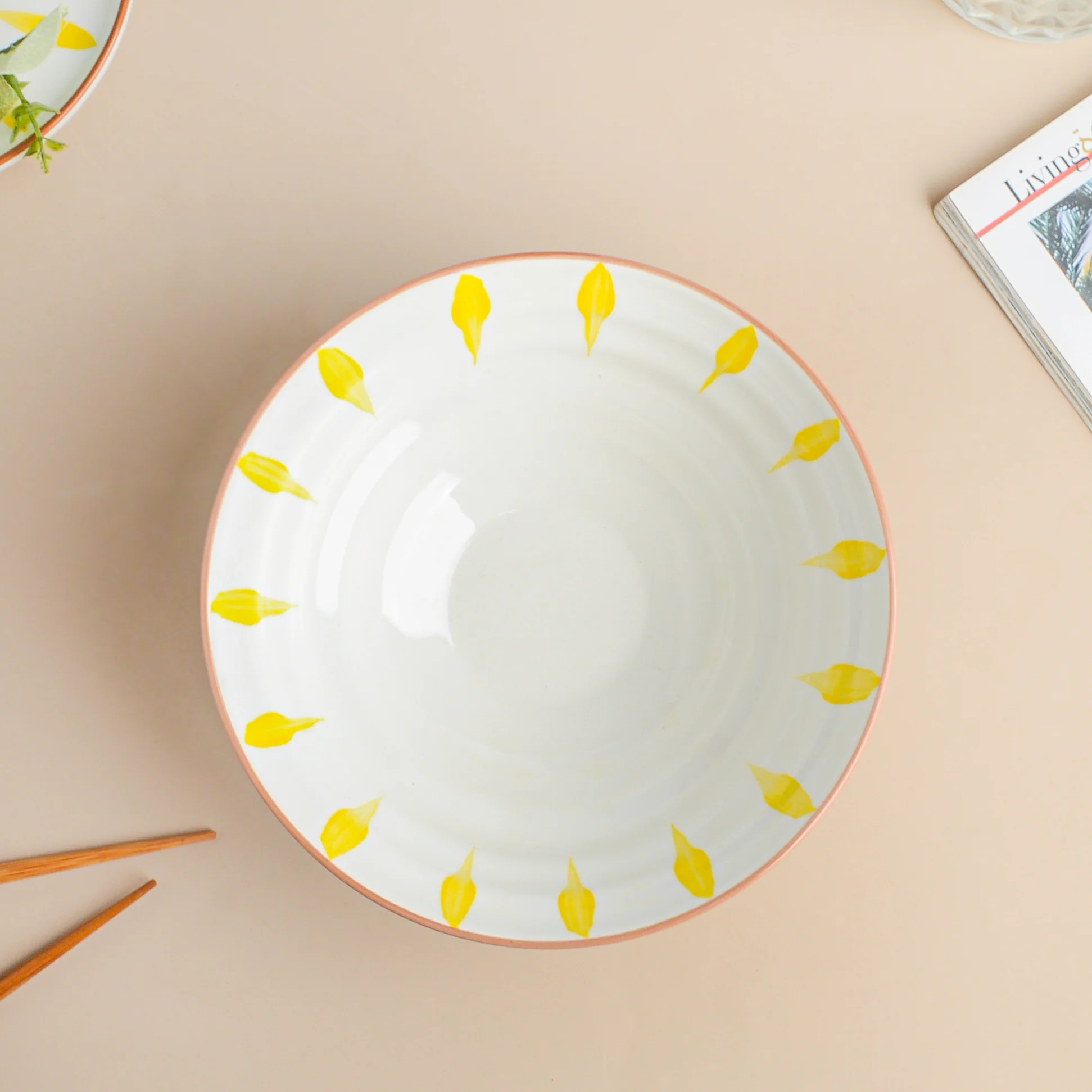 Teardrop Textured Ramen Bowl Yellow 550 ml - Image 4