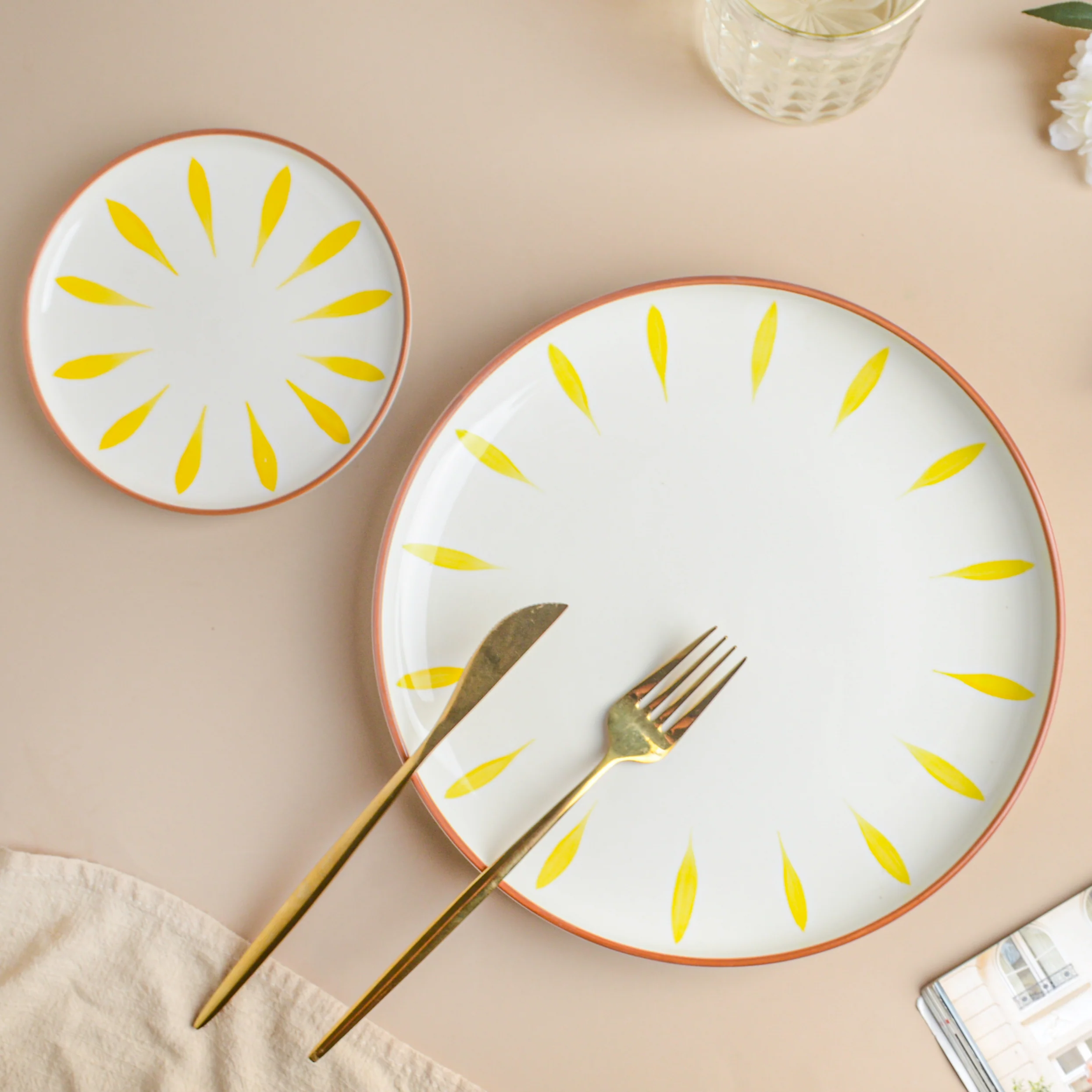 Teardrop Yellow 21 Piece Dinner Set For 6 - Image 4