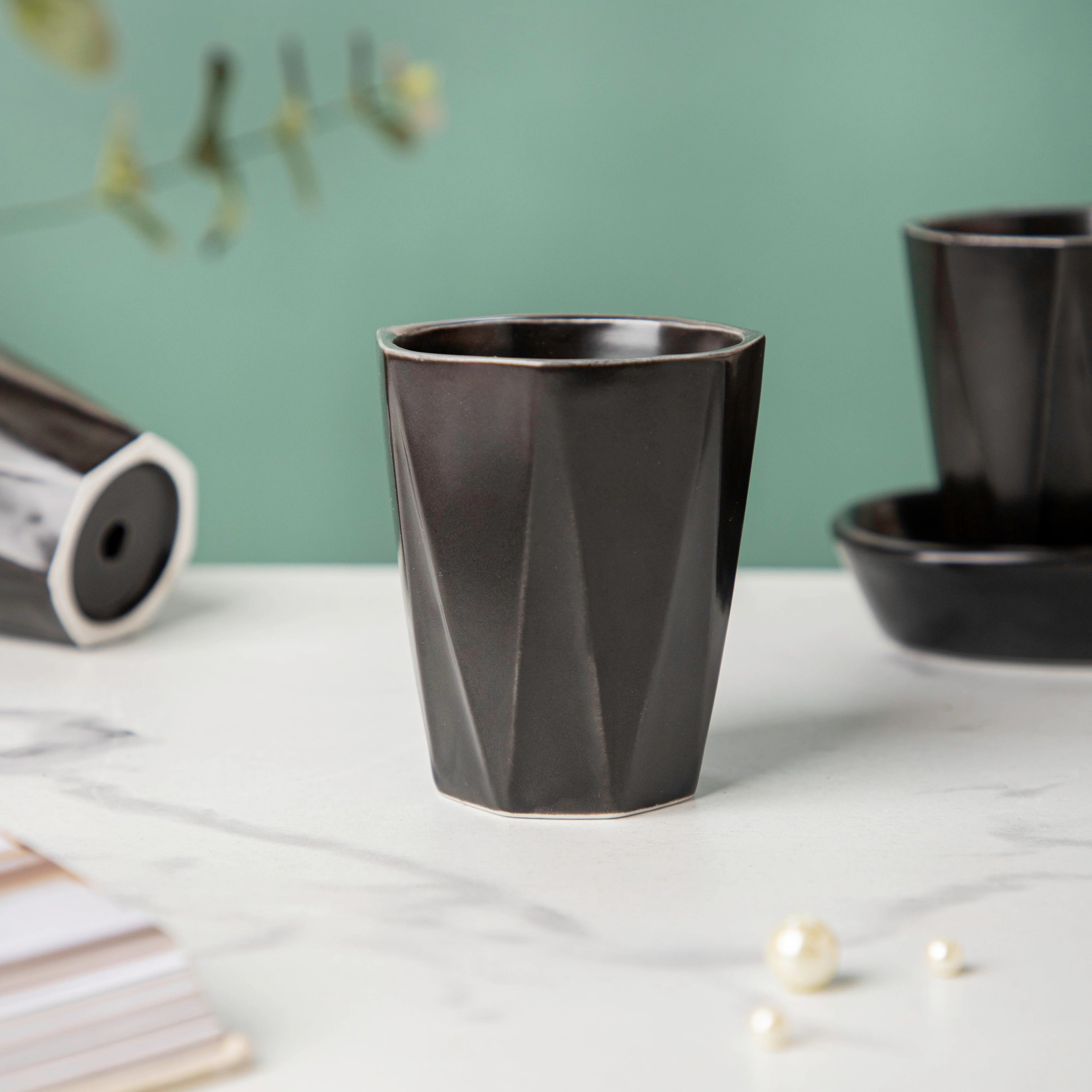 Ternion Textured Planter Set Of 3 With Plate Black - Image 4