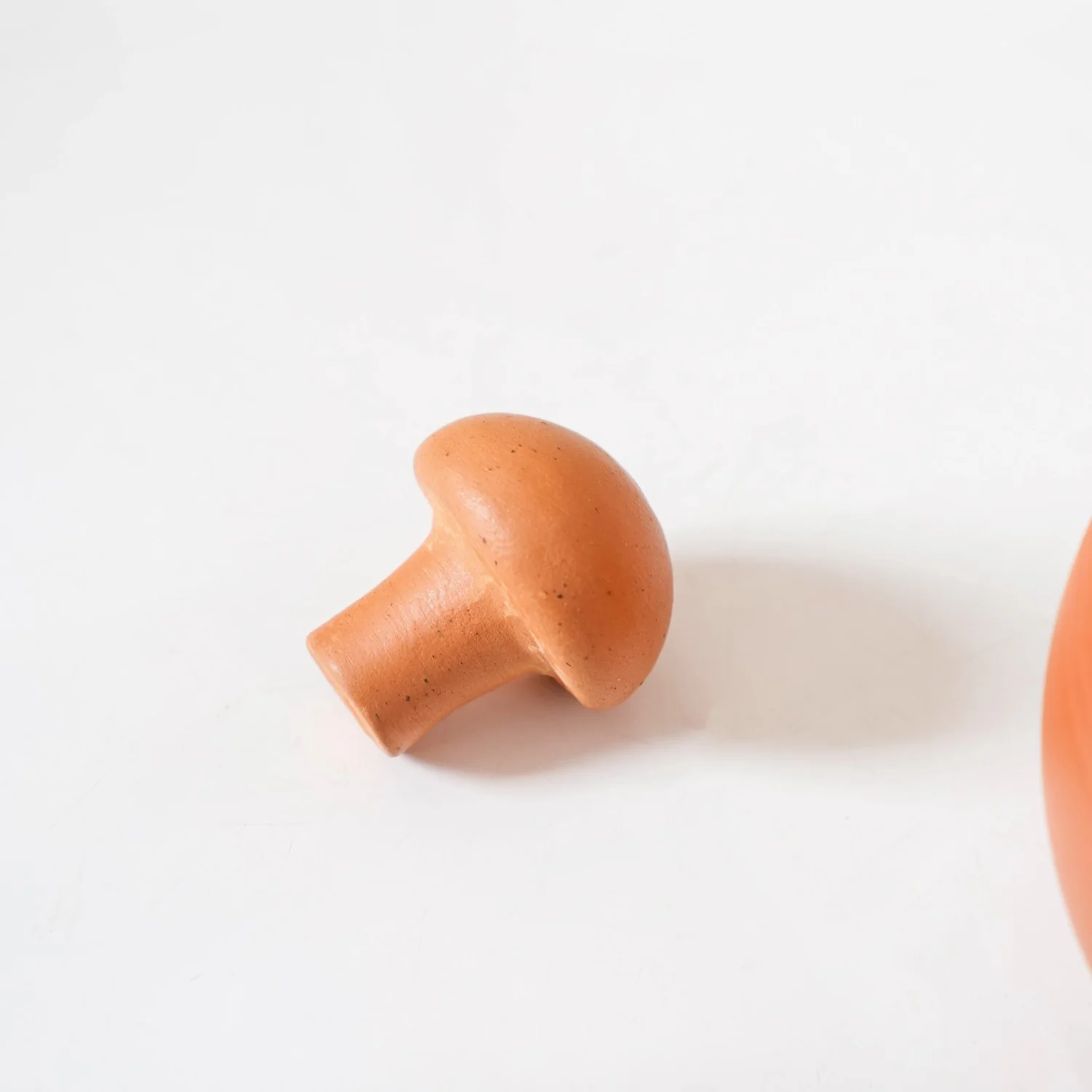 Terracotta Taper Water Bottle 800ml - Image 7