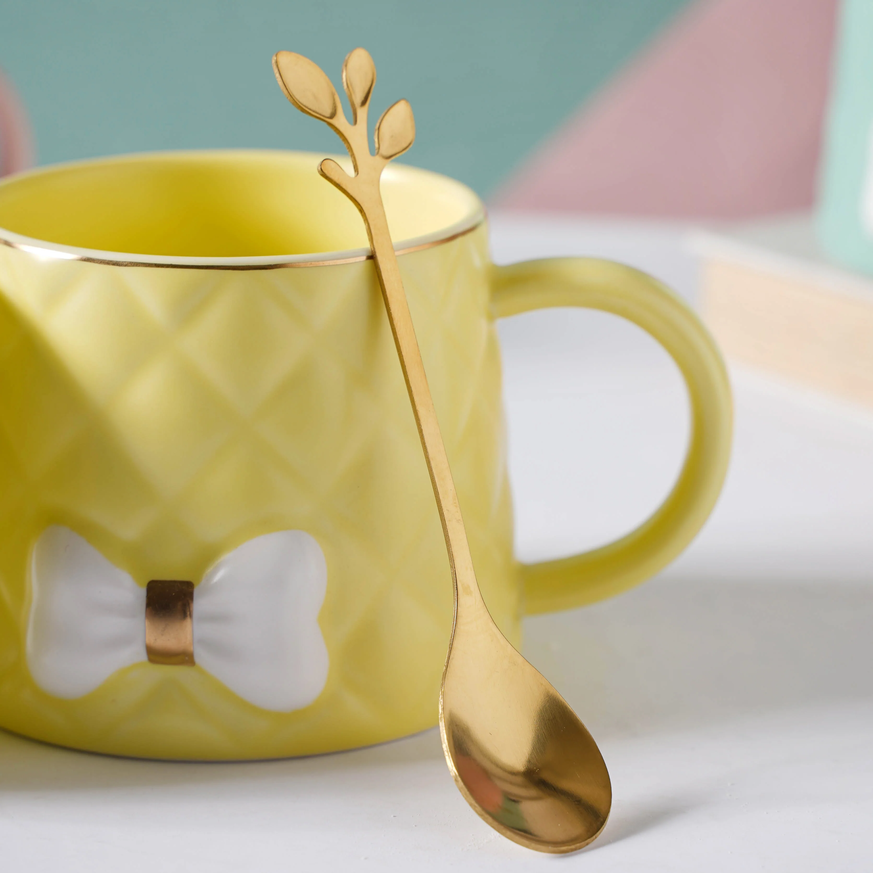 Textured Bow Cup - Image 18