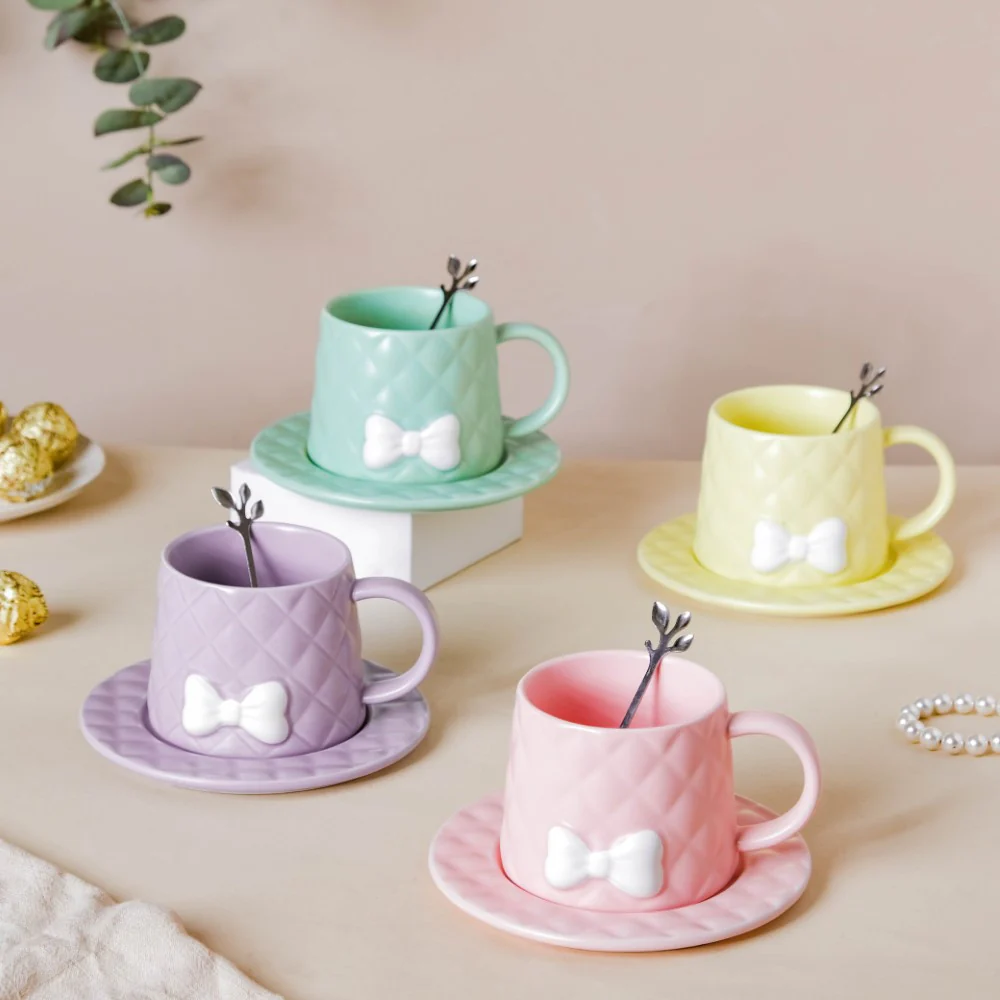 Textured Bow Cup With Plate - Image 7