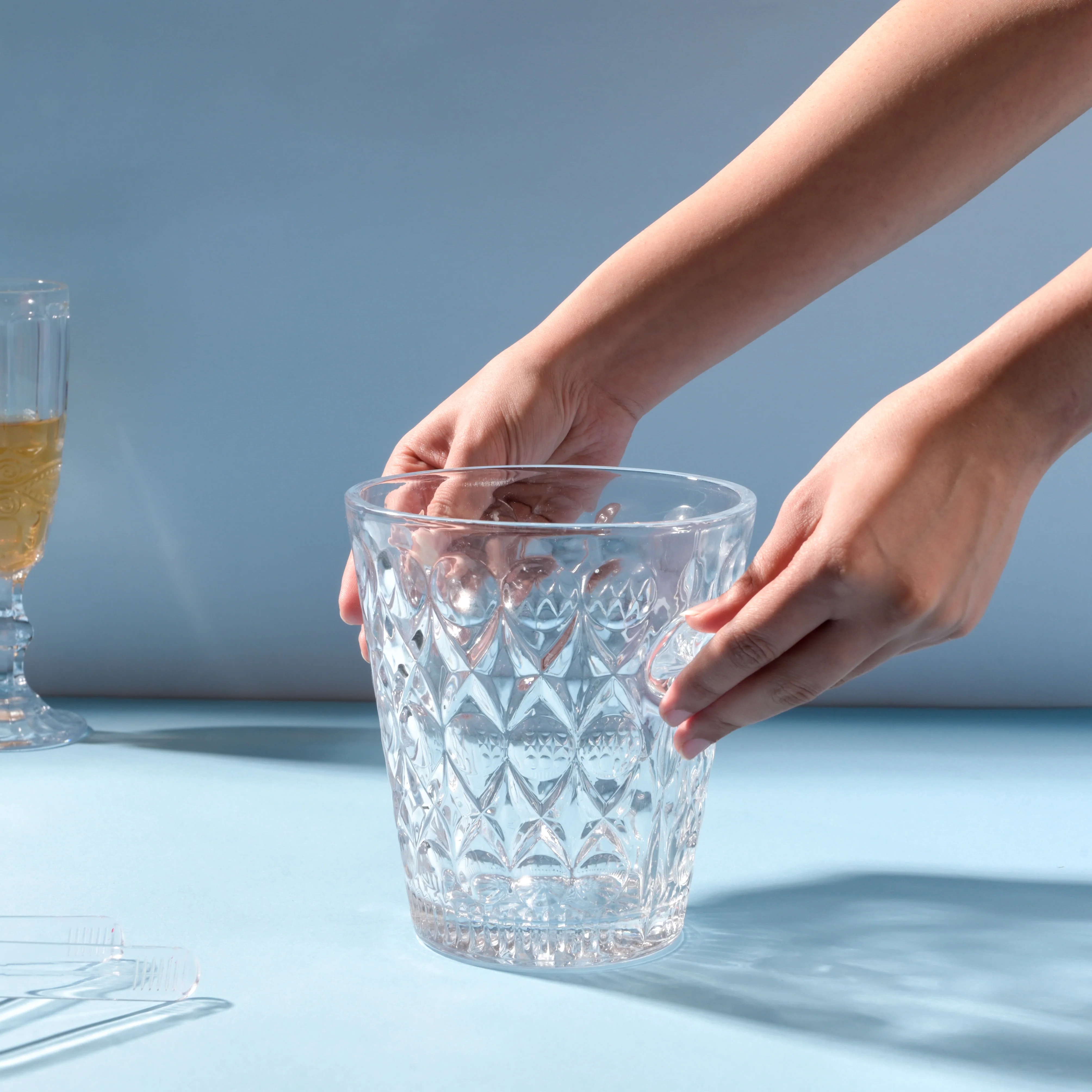 Textured Glass Ice Bucket With Handle - Image 3