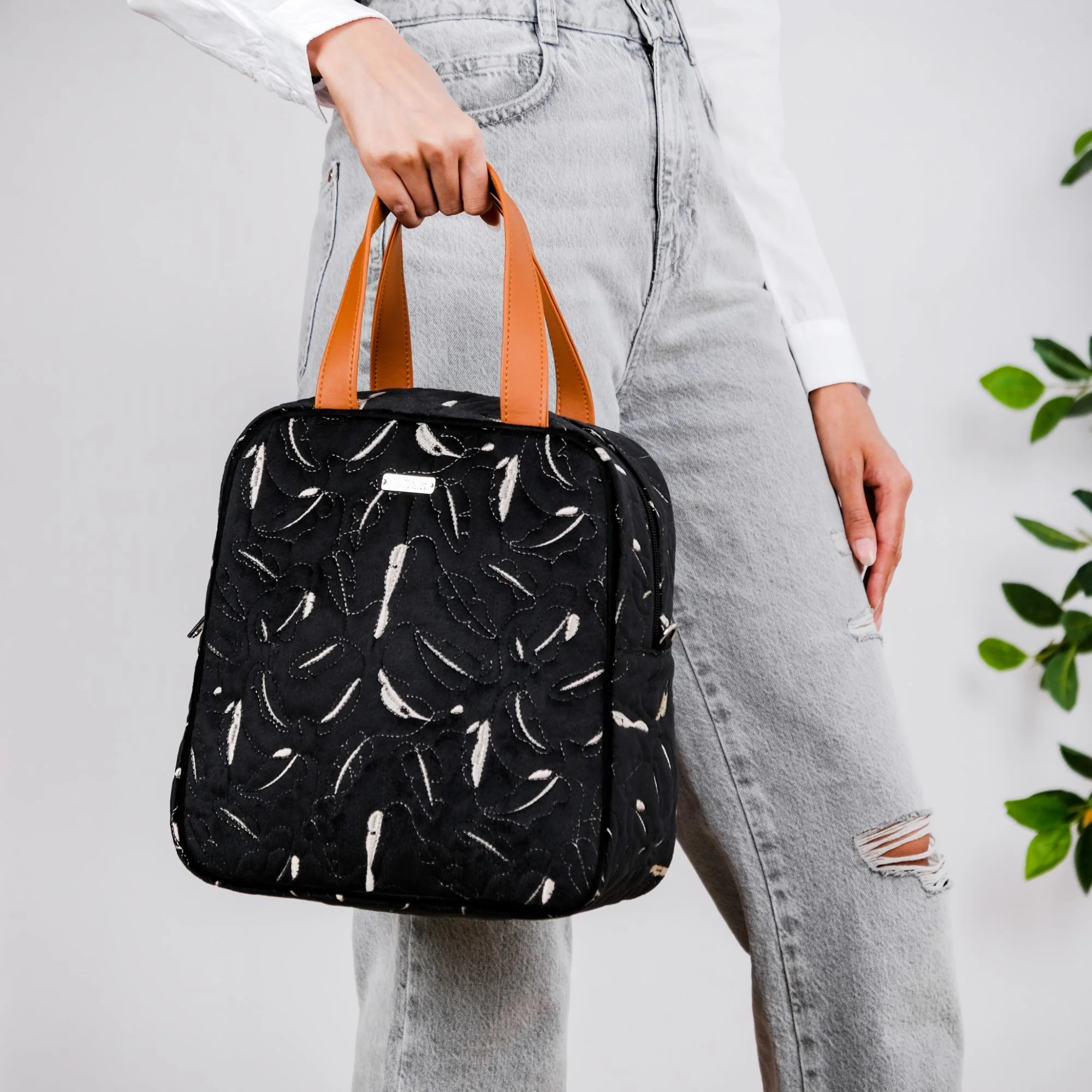 Thermal Insulated Lunch Bag Black - Image 6